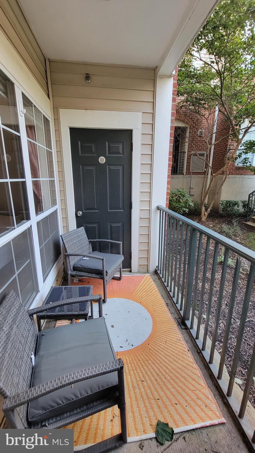 4860 Eisenhower AVENUE Unit: 175
