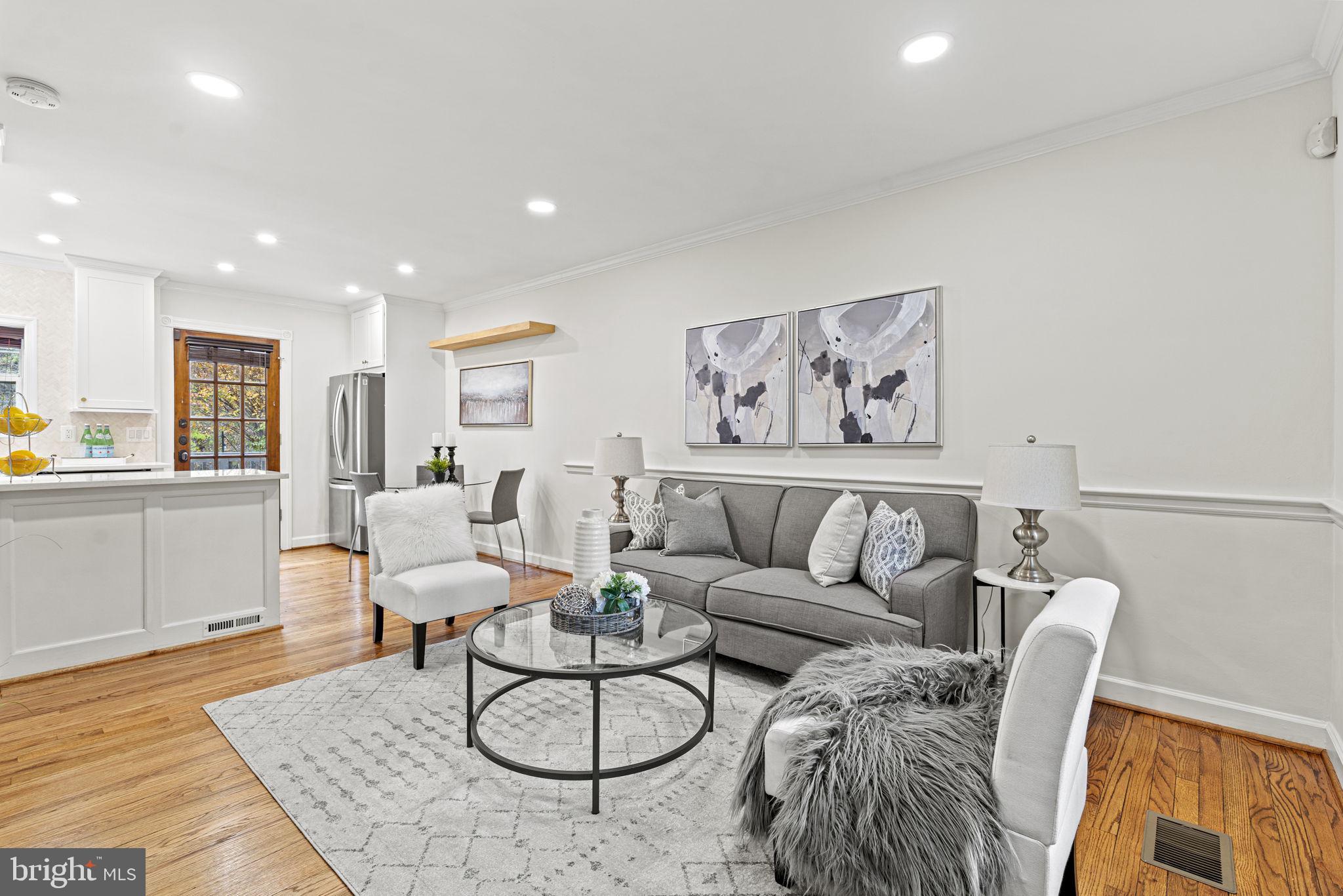 305 Mount Vernon AVENUE