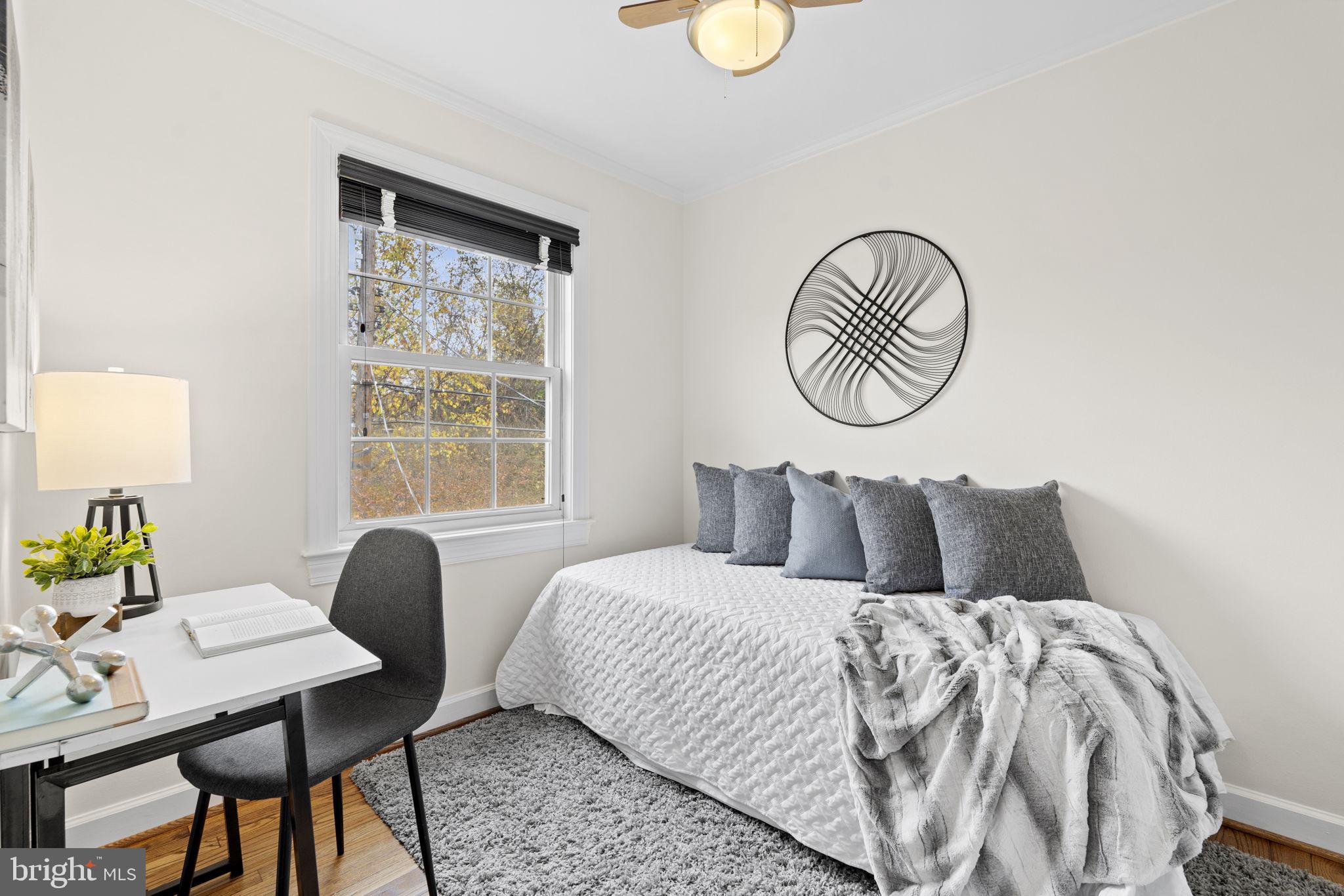 305 Mount Vernon AVENUE