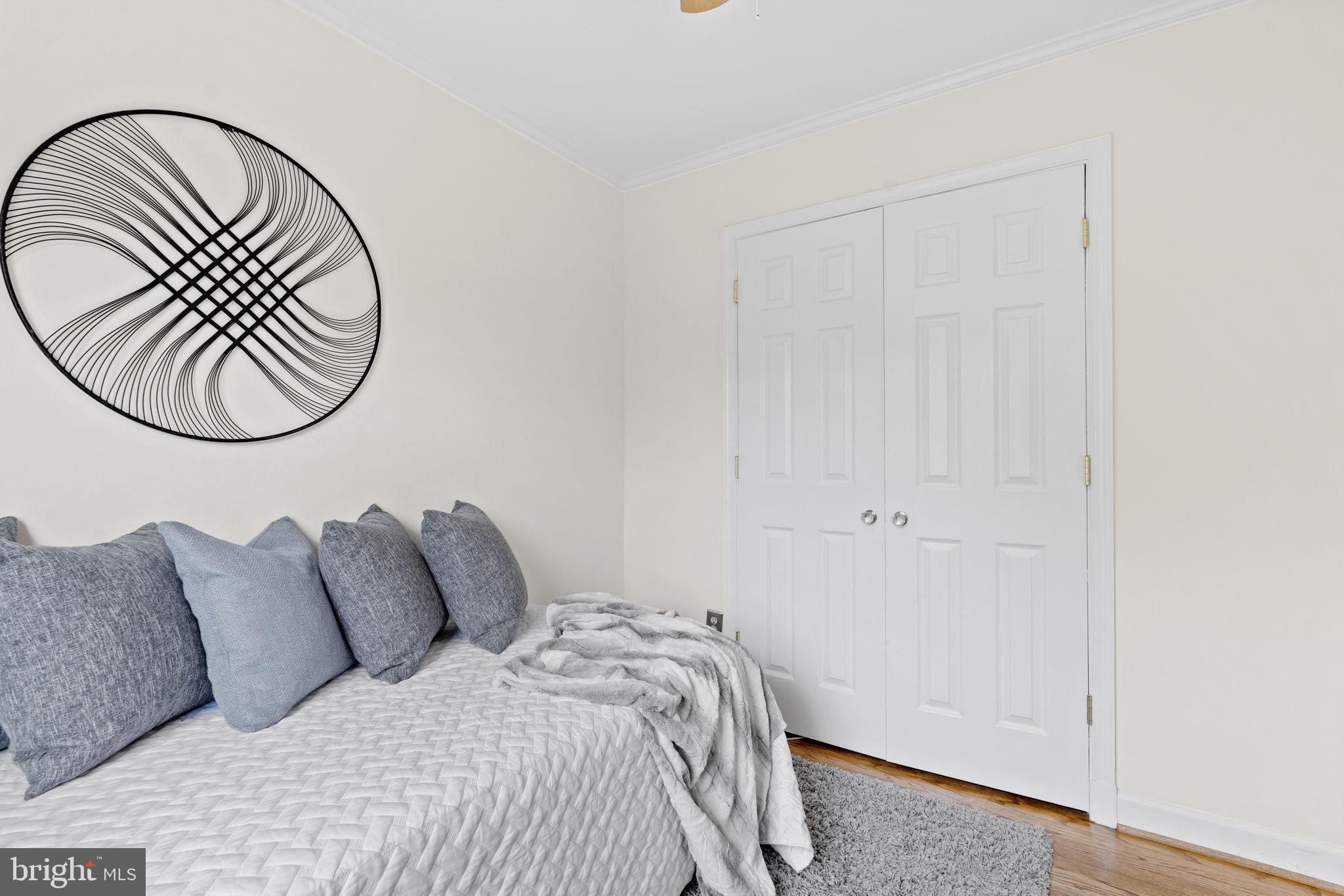 305 Mount Vernon AVENUE