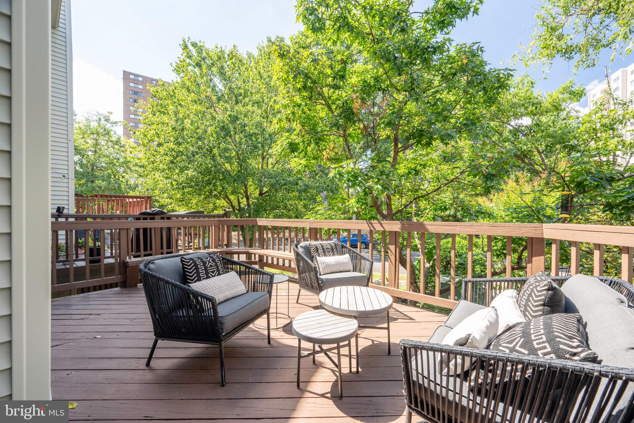 324 CLOUDES MILL DRIVE