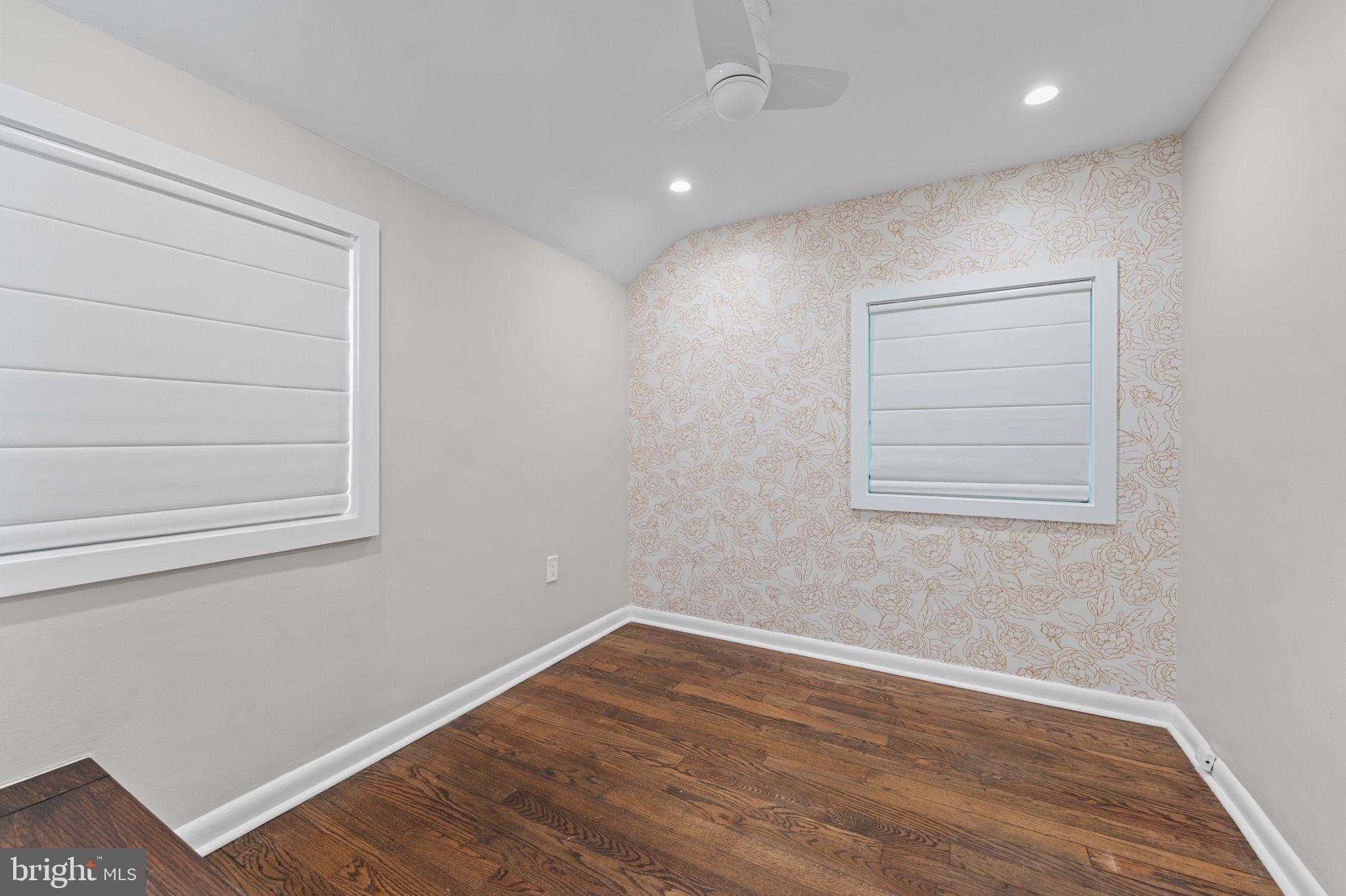 1214 W BRADDOCK ROAD