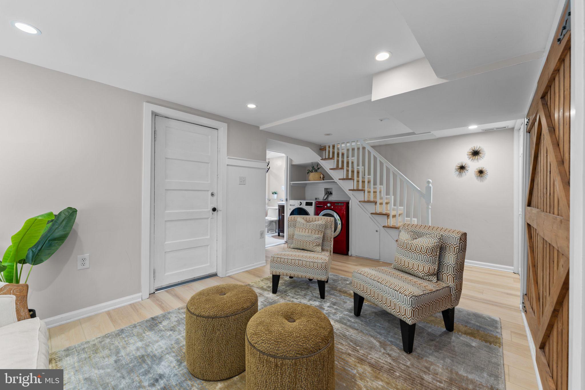 1214 W BRADDOCK ROAD