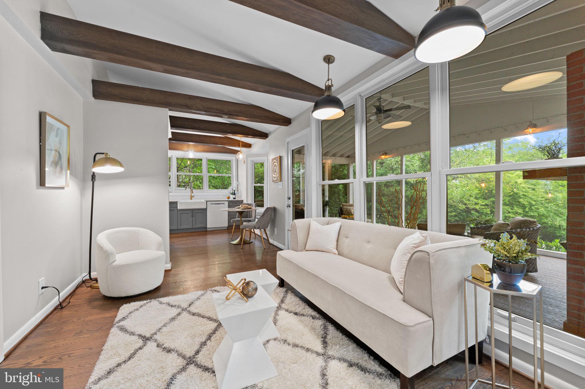 1214 W BRADDOCK ROAD