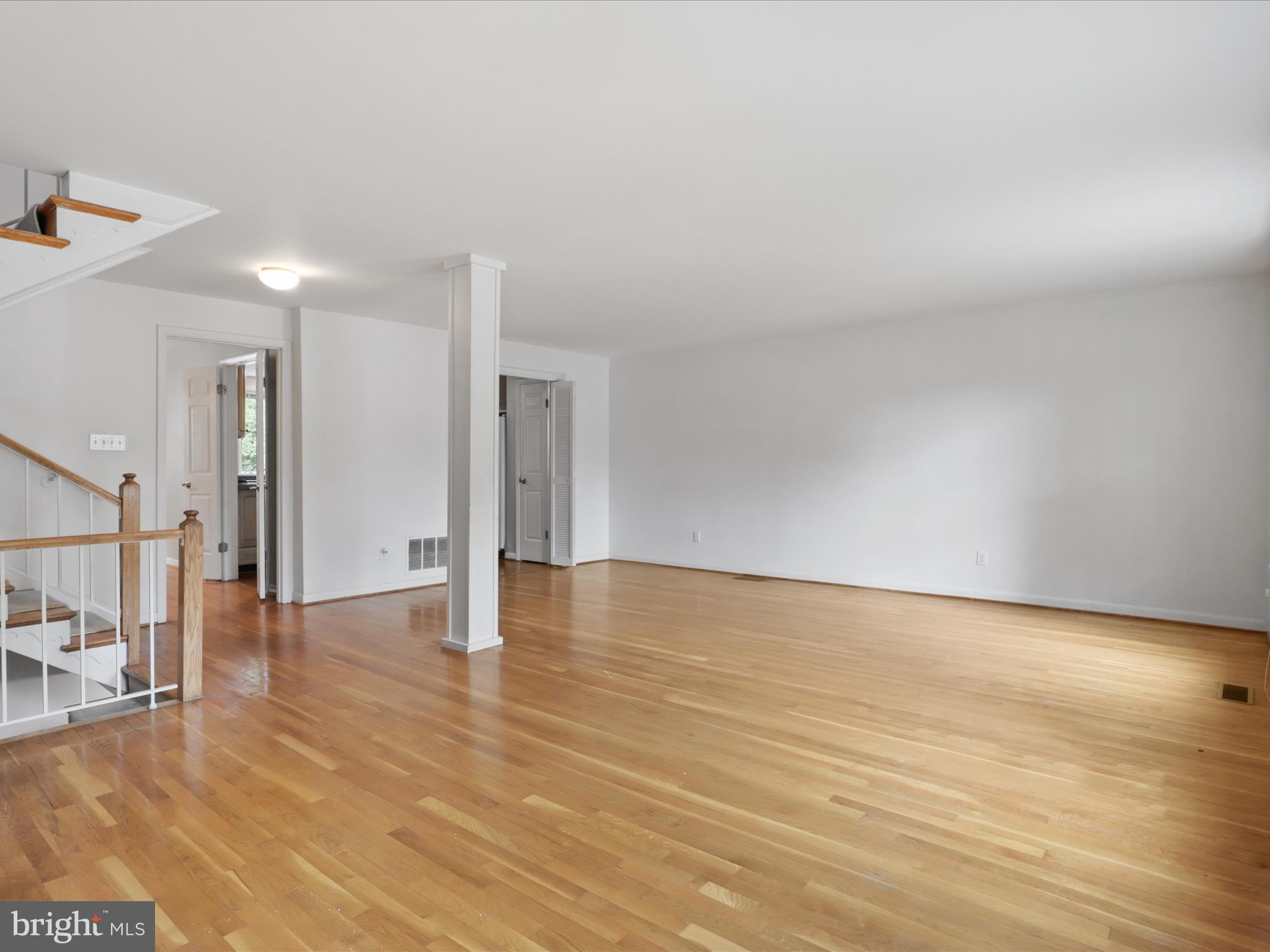 203 Garden Ct