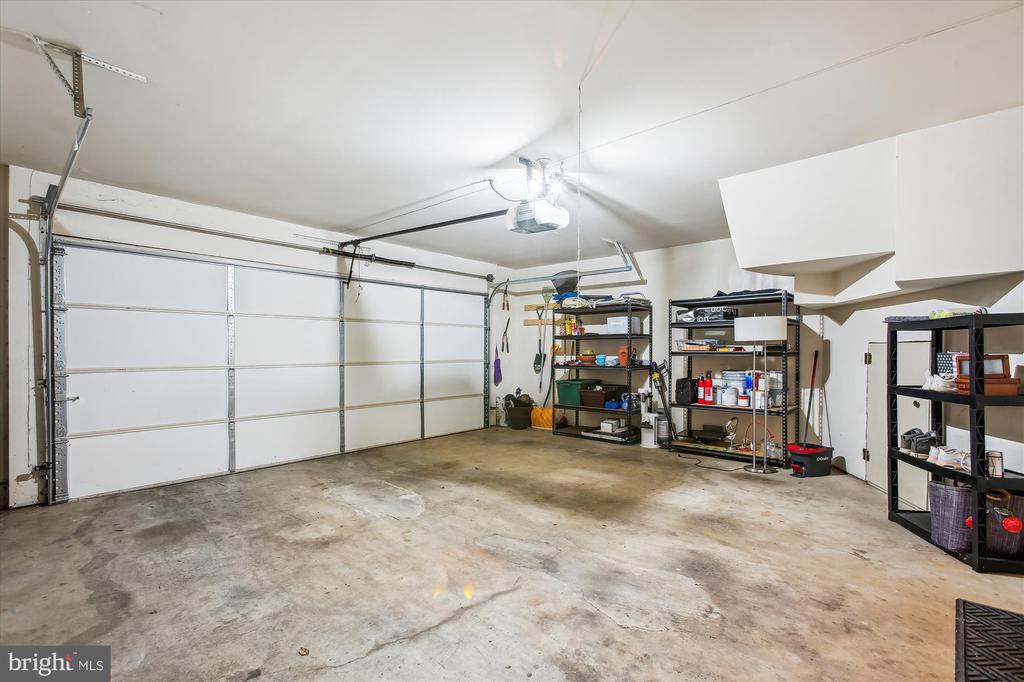 135 Rees Pl