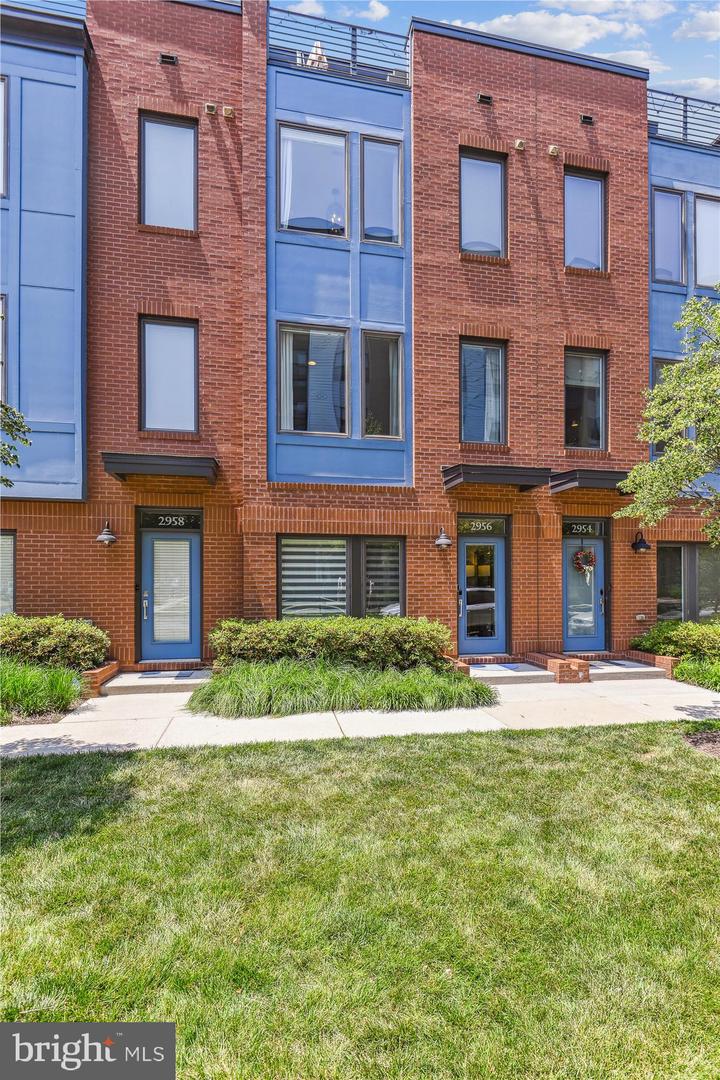 2956 PENNY LANE