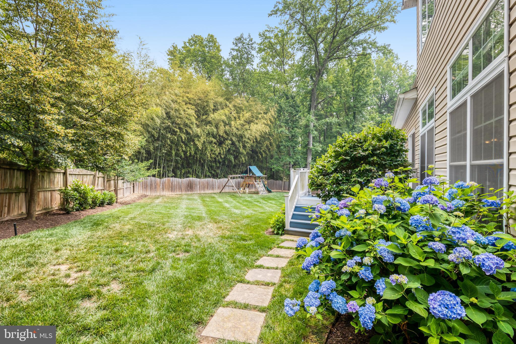 8114 Stacey ROAD