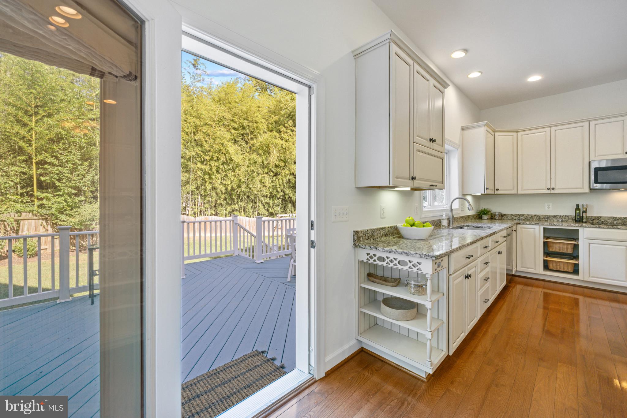 8114 Stacey ROAD