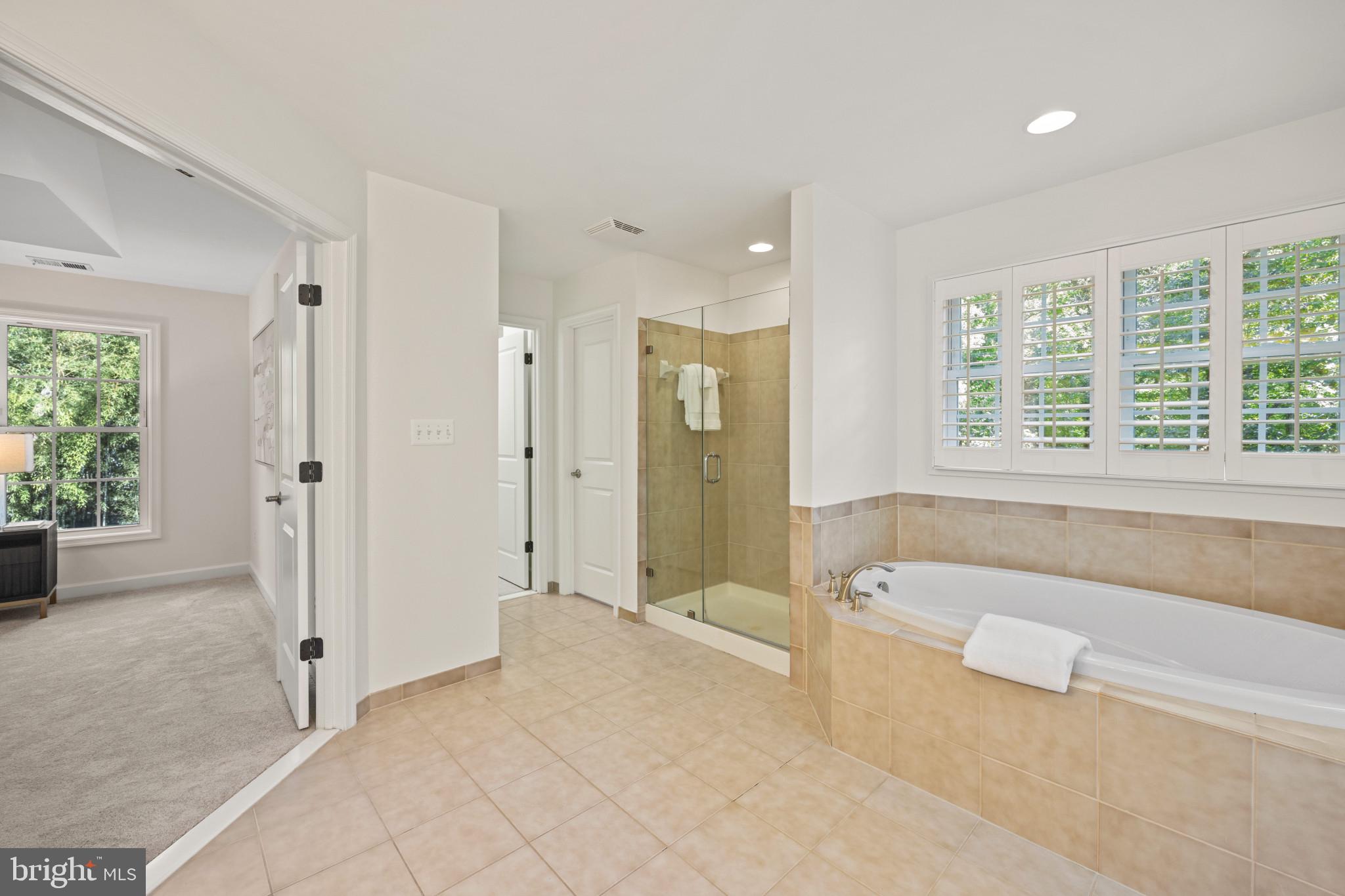 8114 Stacey ROAD