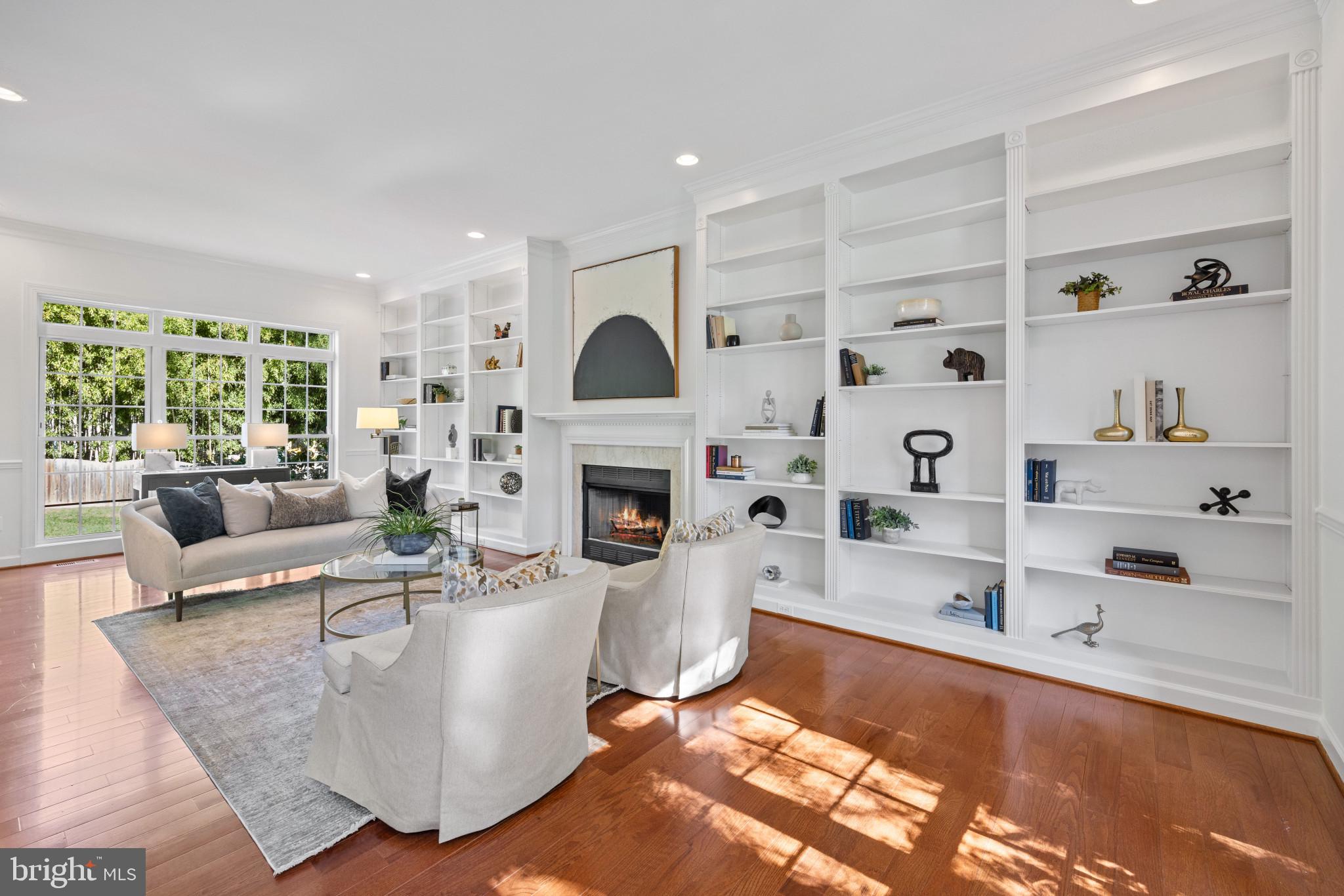 8114 Stacey ROAD