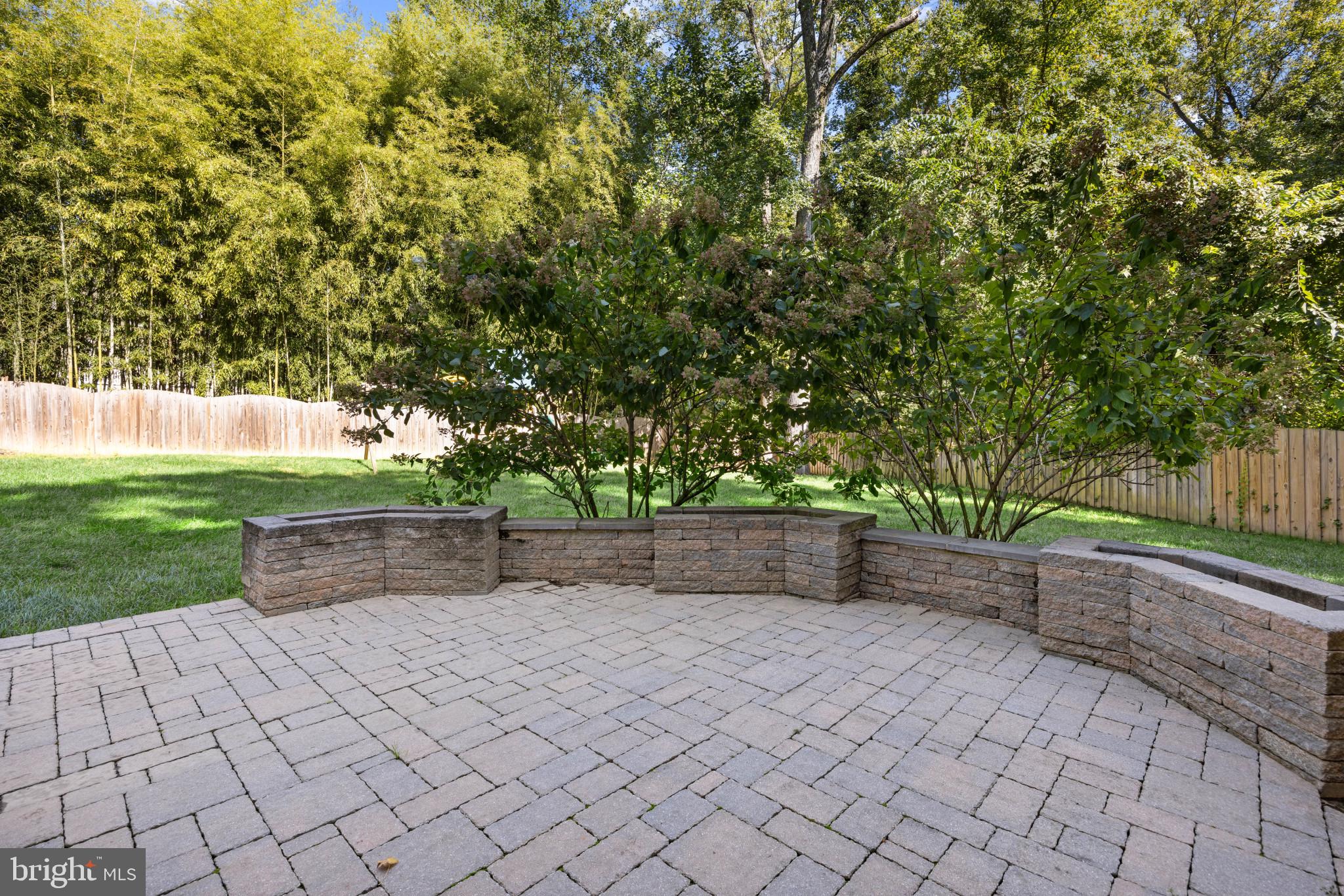 8114 Stacey ROAD