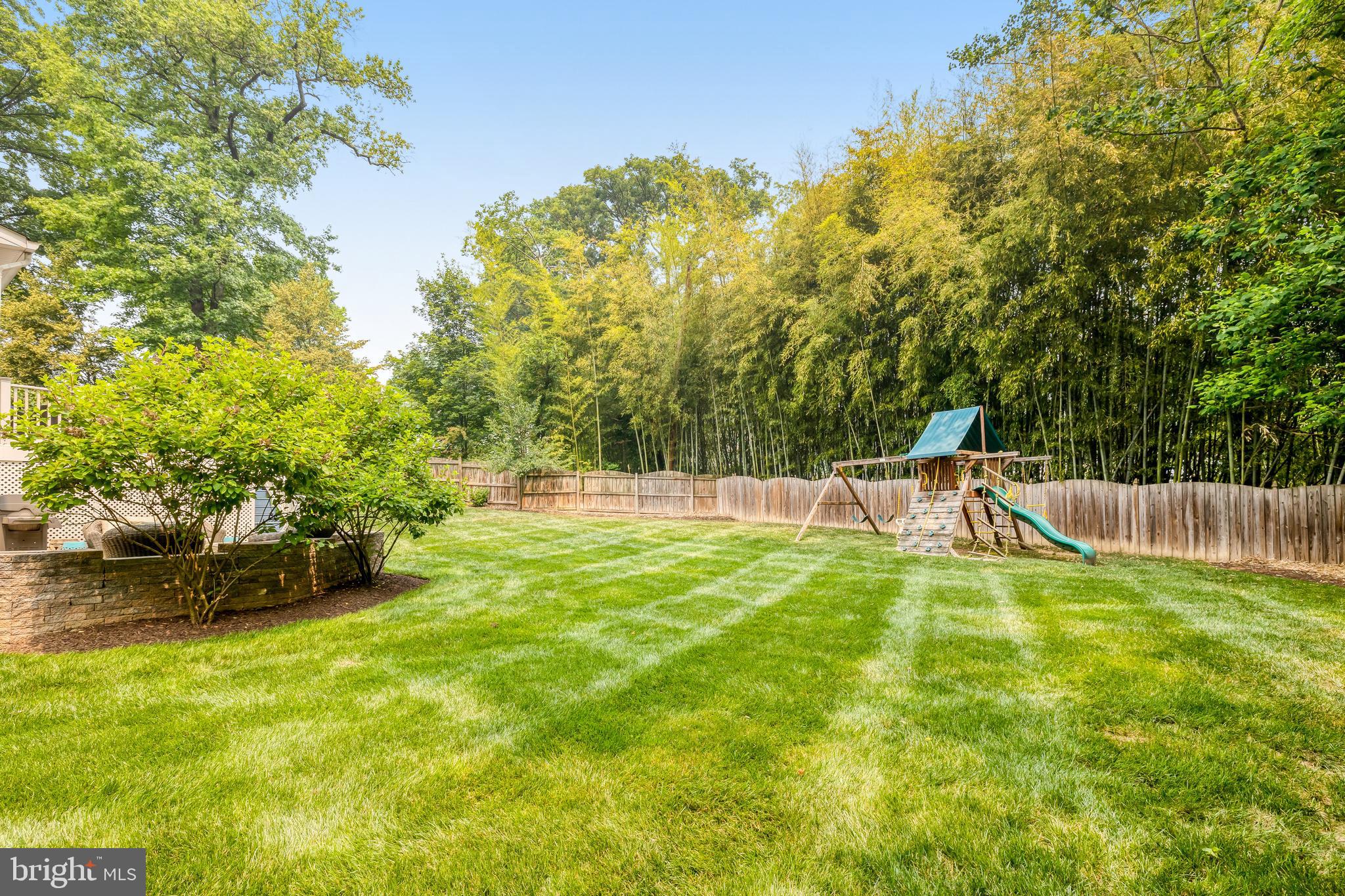 8114 Stacey ROAD