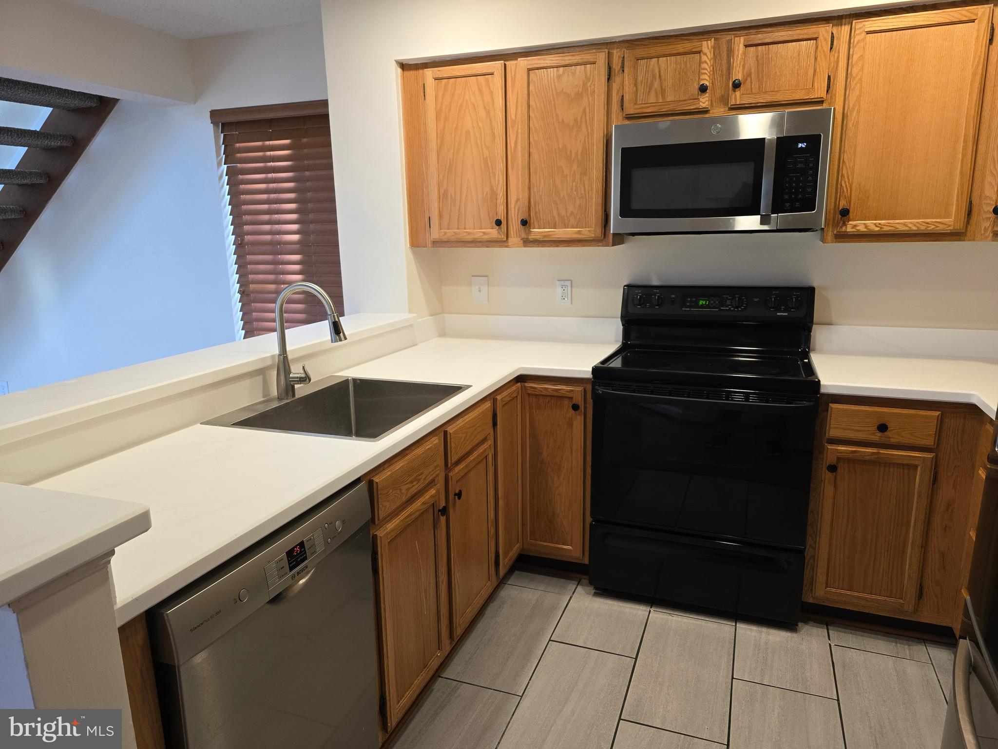 6009 MERSEY OAKS WAY 4C