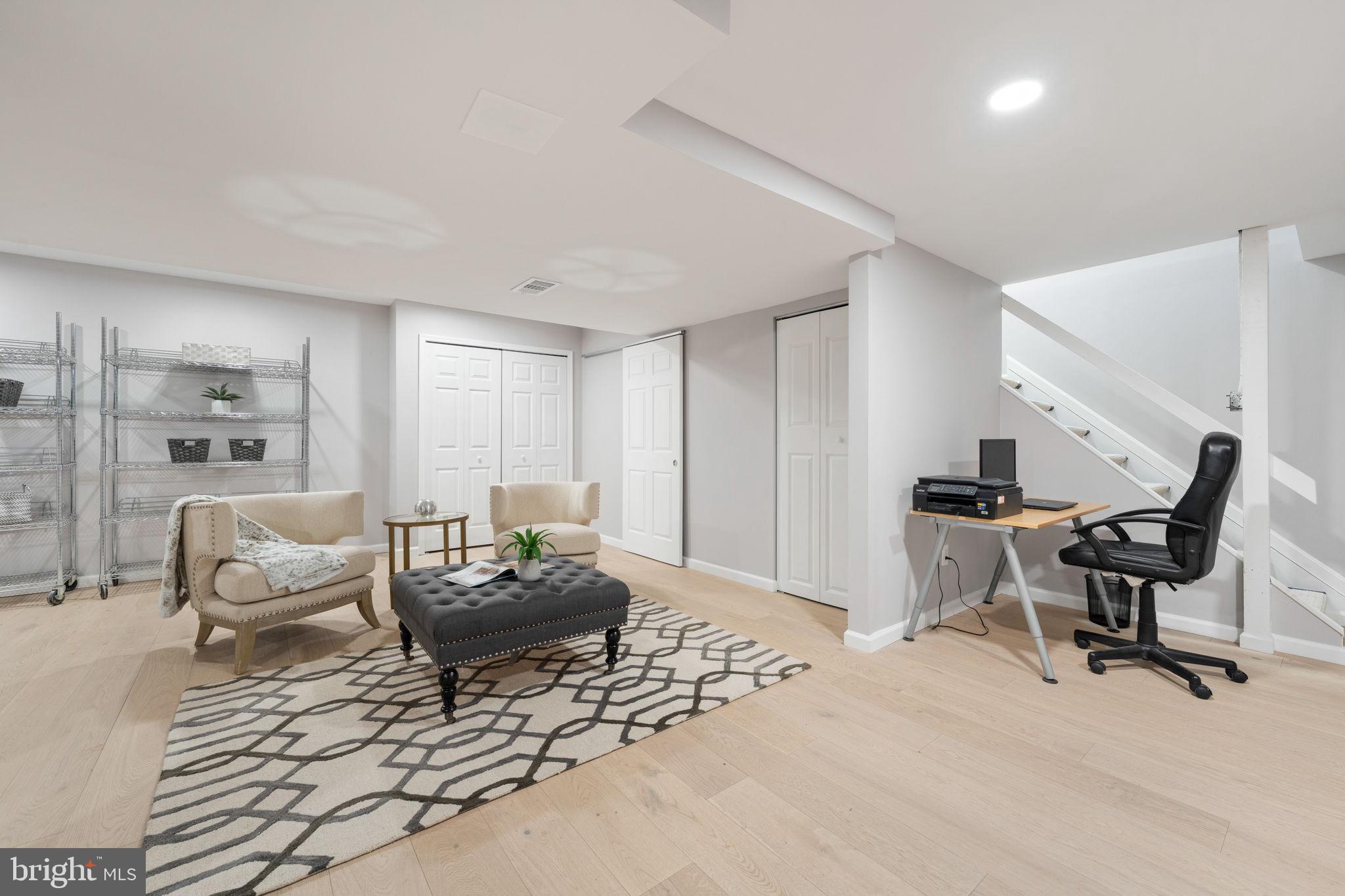 2401 Bugle Ln