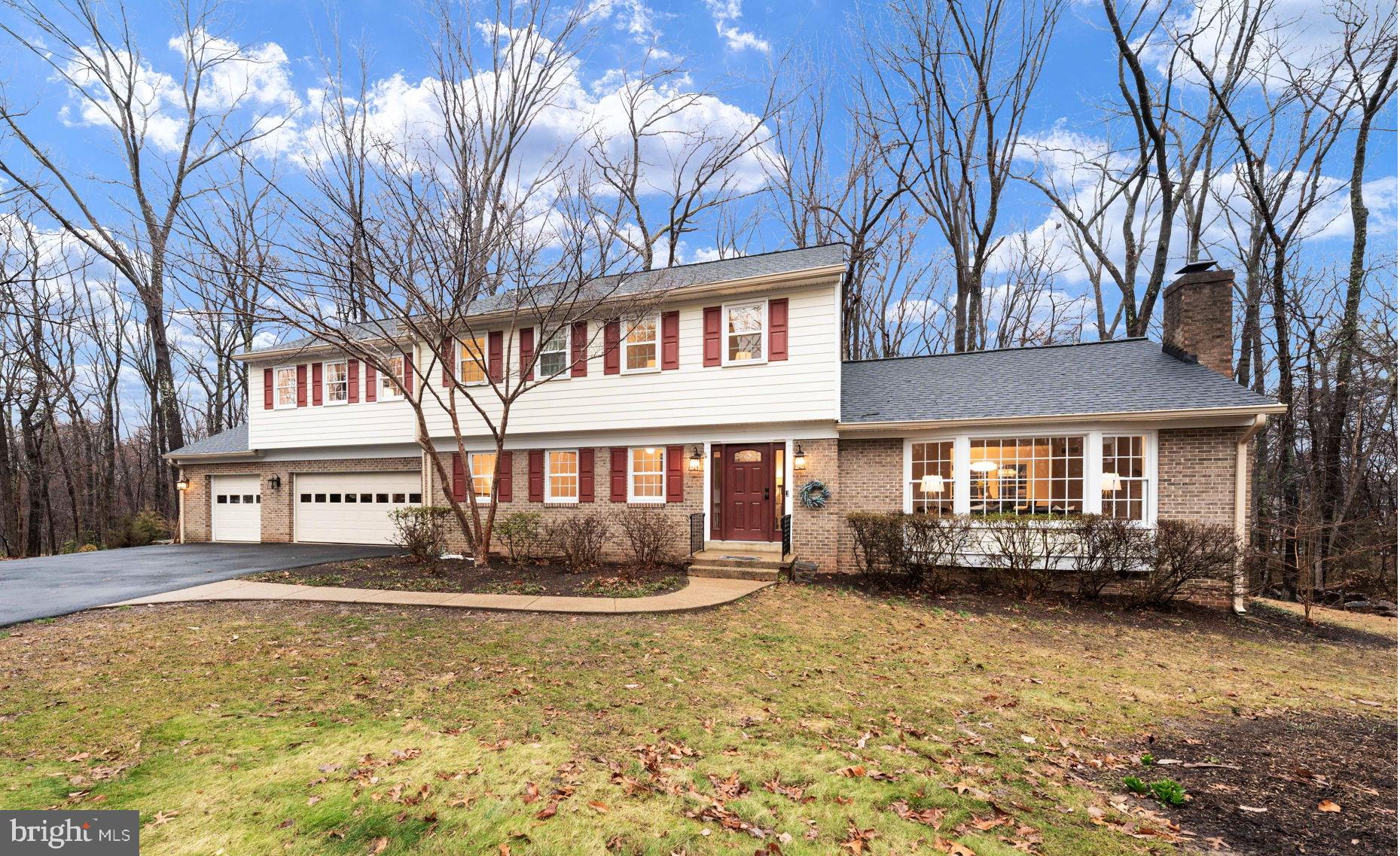 2401 Bugle Ln