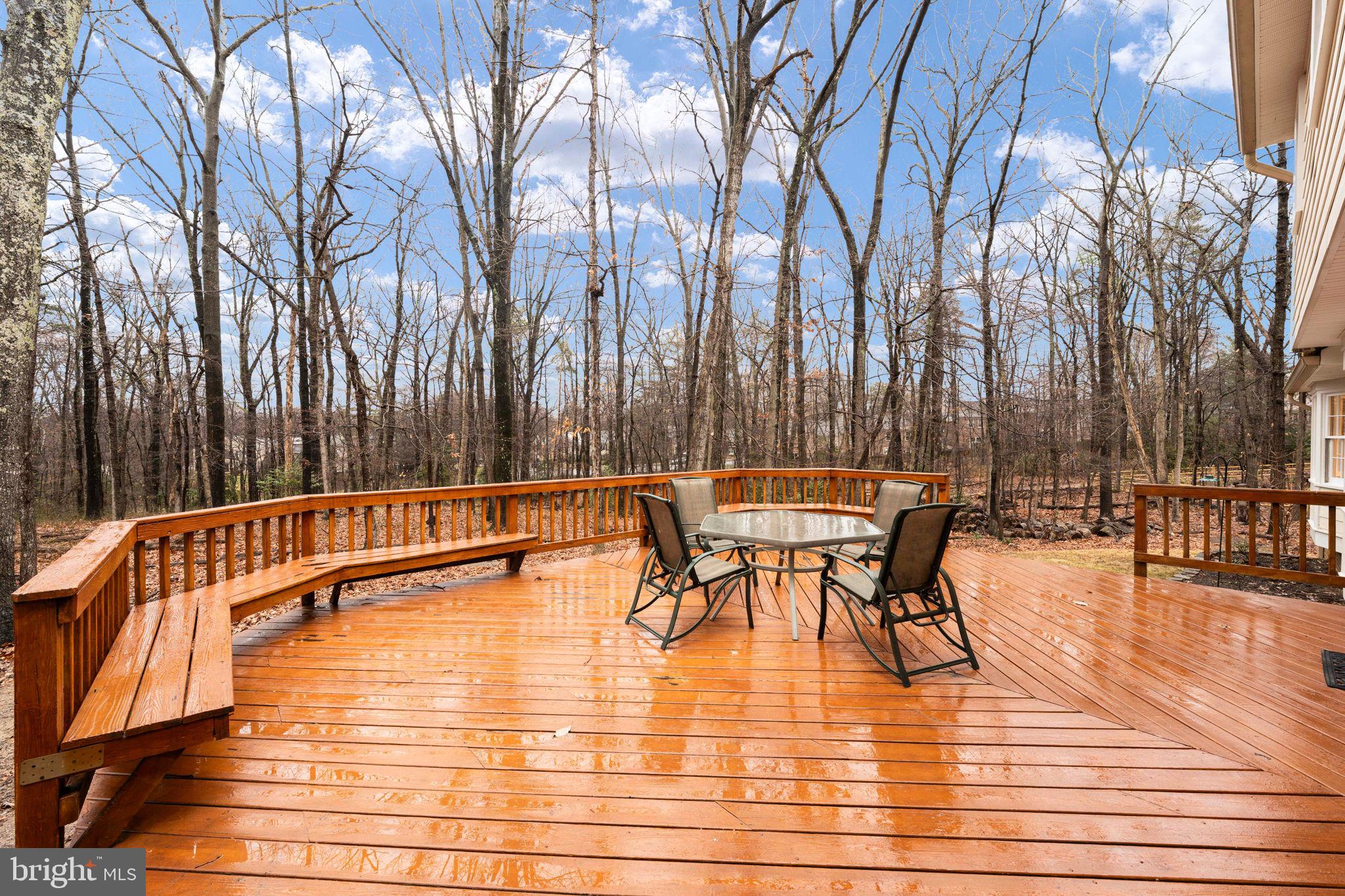 2401 Bugle Ln
