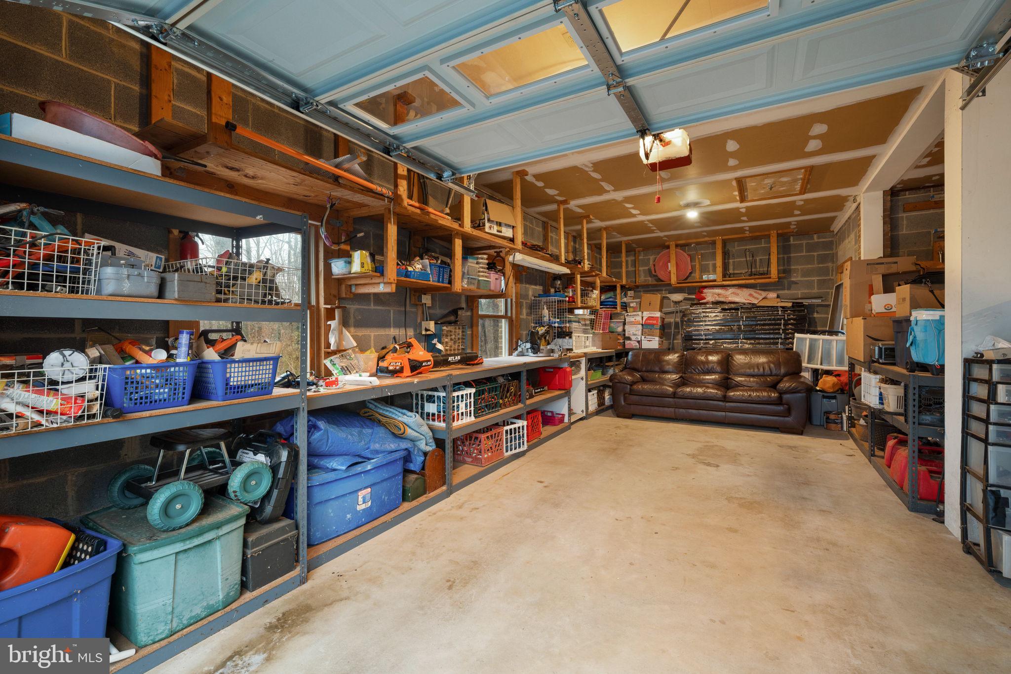 2401 Bugle Ln