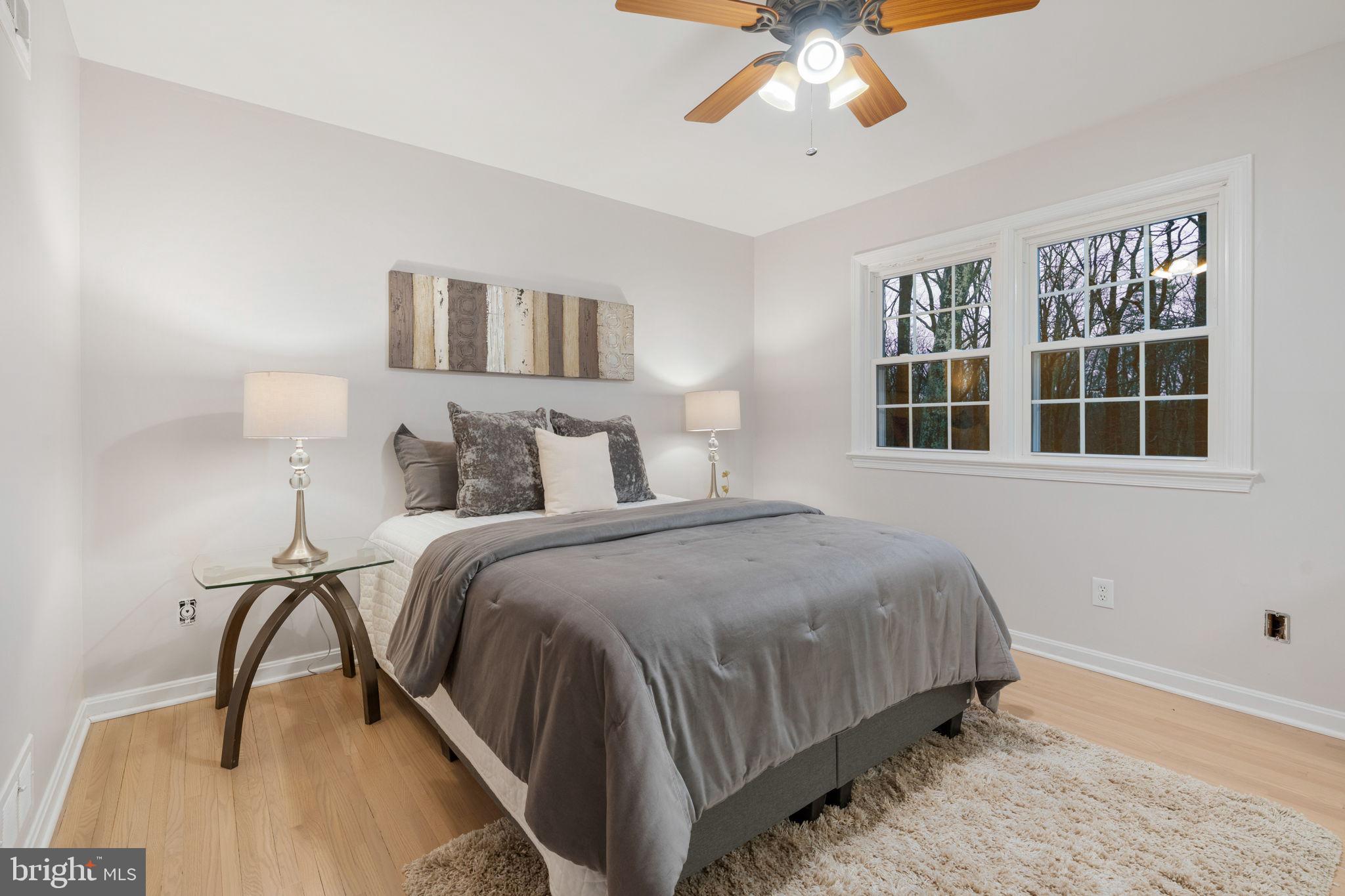 2401 Bugle Ln