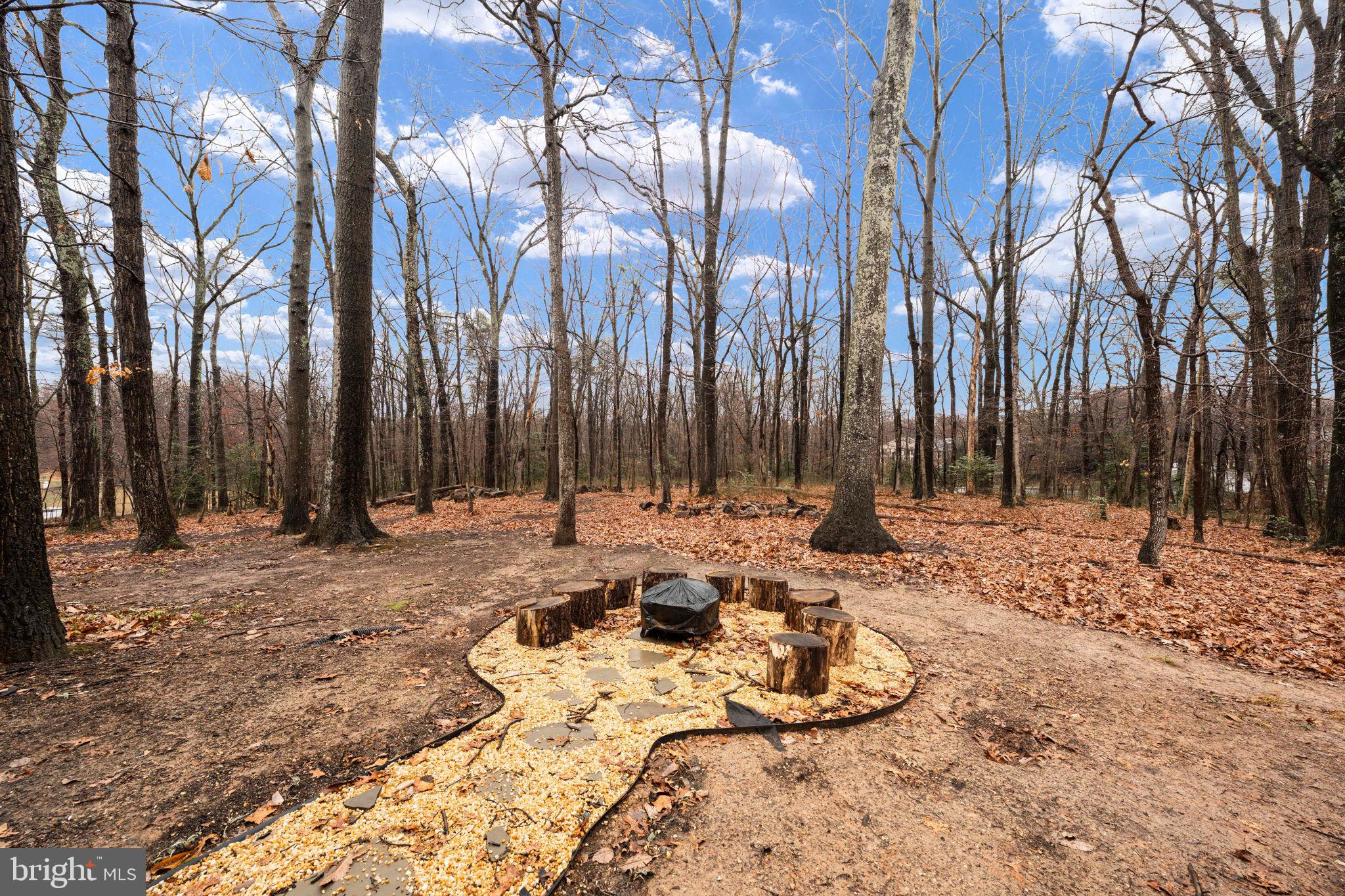 2401 Bugle Ln