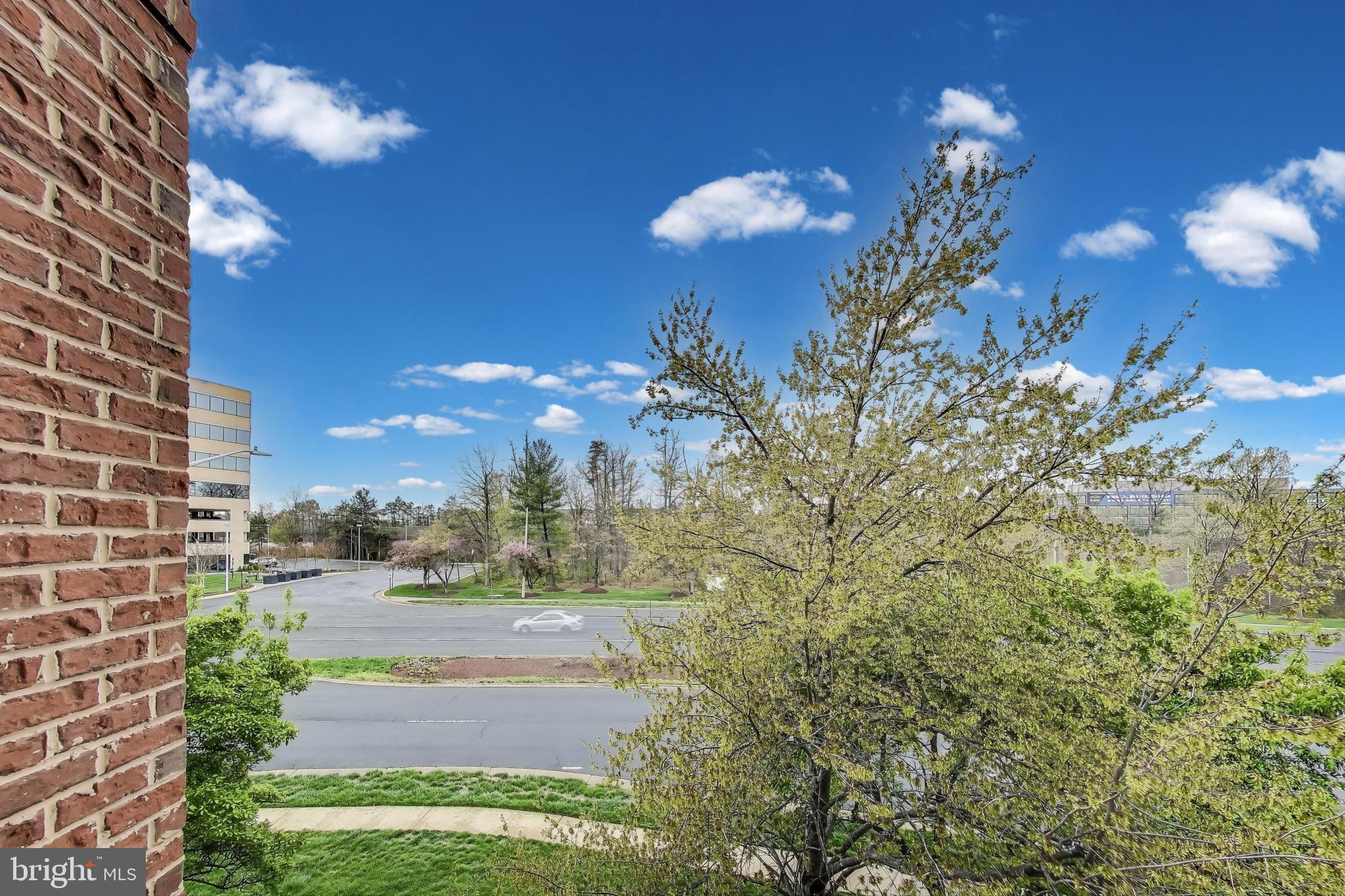 2107 Highcourt Ln #304