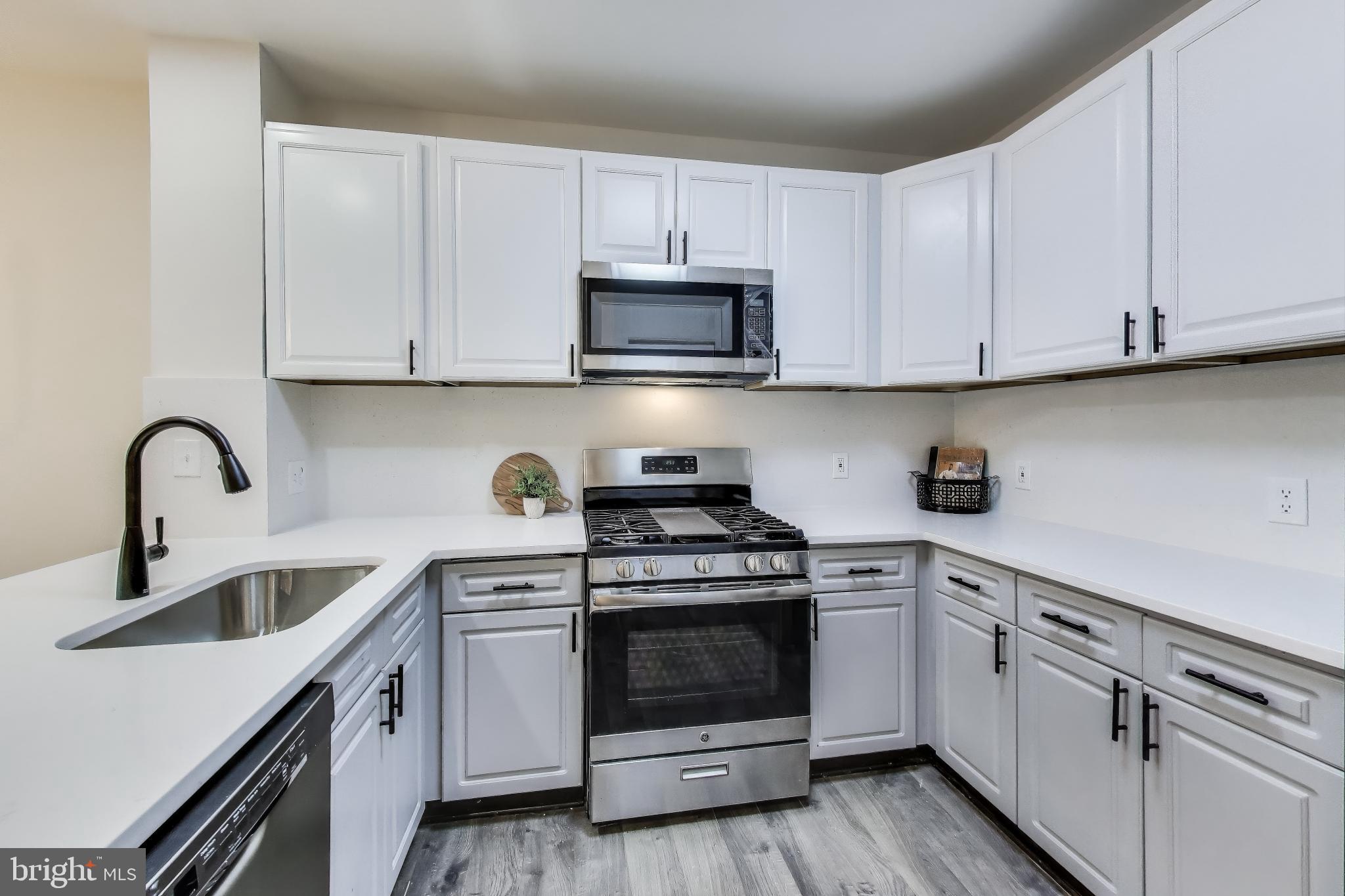 2107 Highcourt Ln #304