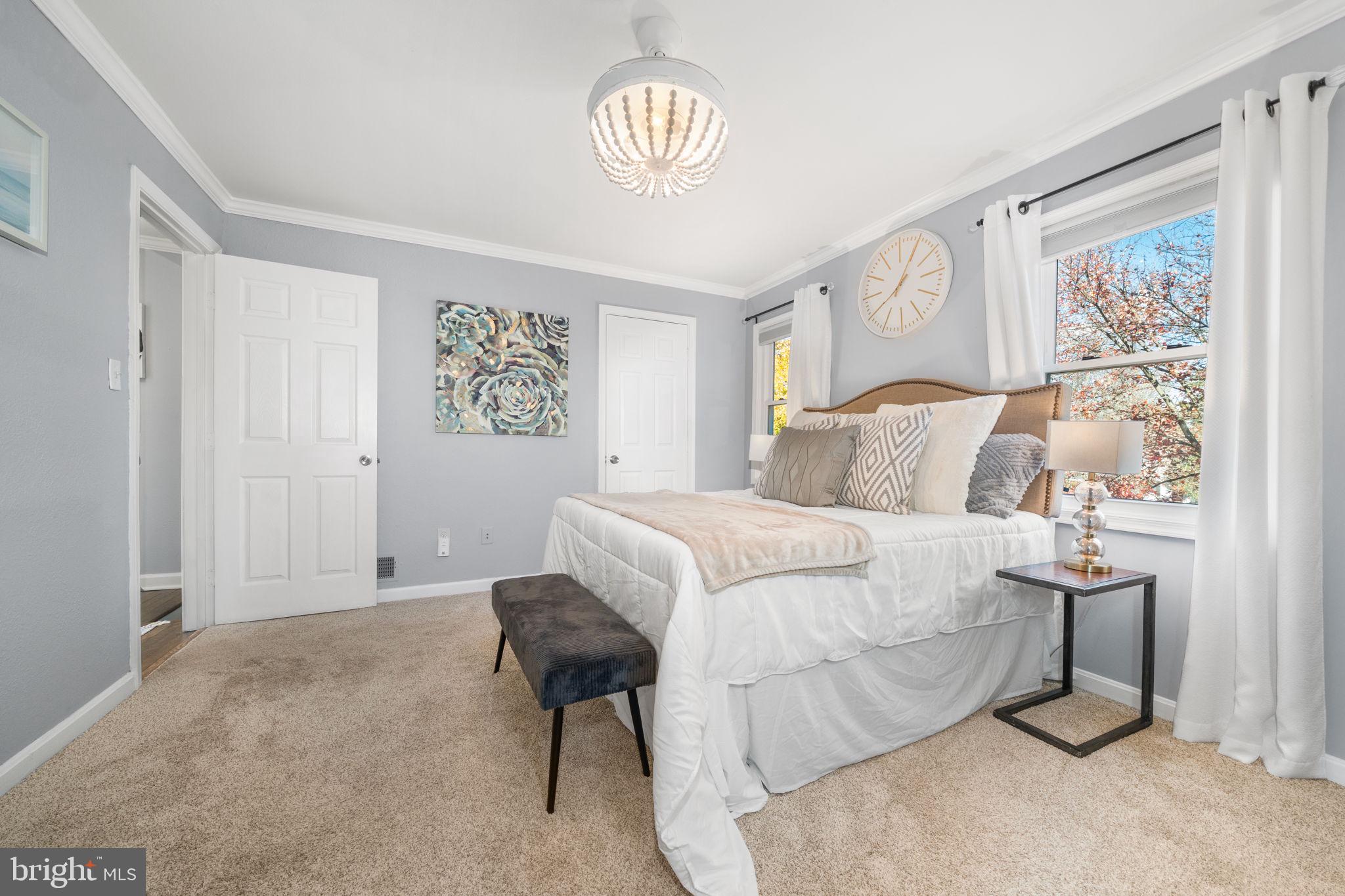 2101 FARRINGTON AVENUE