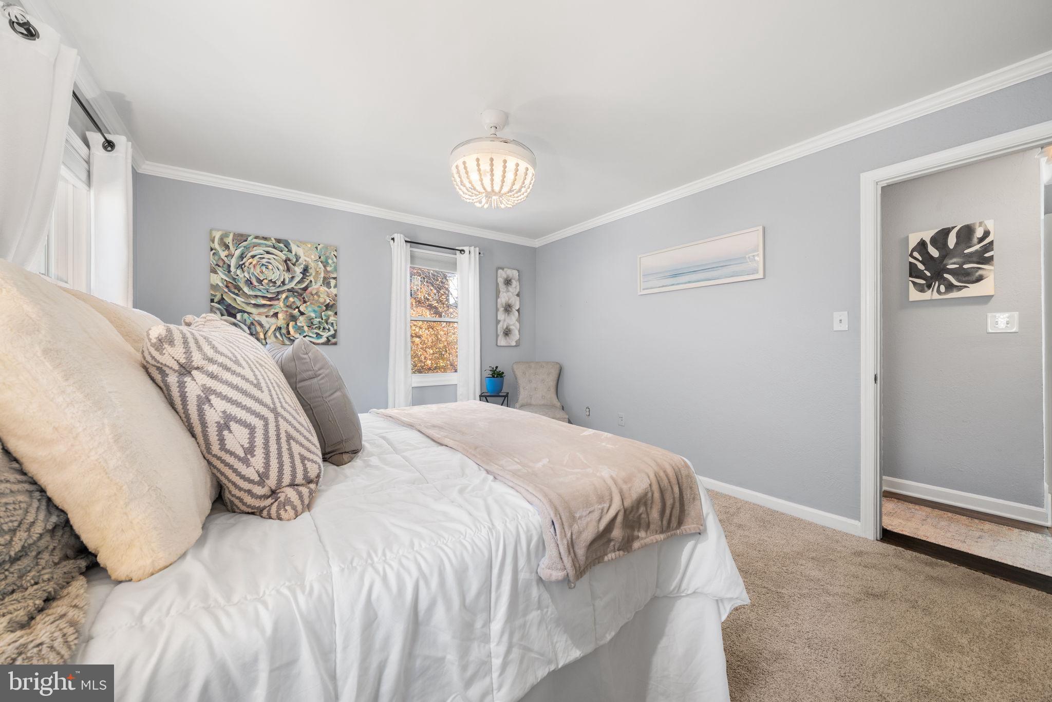 2101 FARRINGTON AVENUE