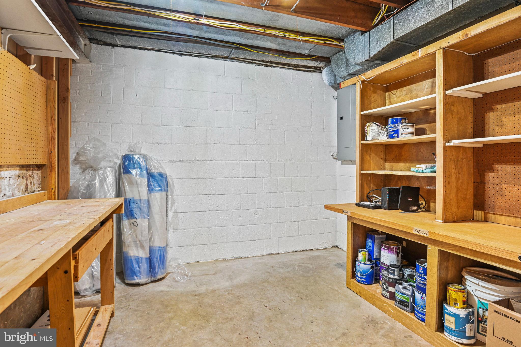 2314 WHEYSTONE COURT