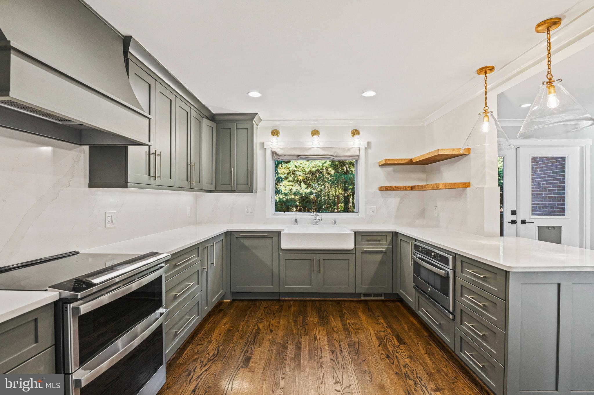 2314 WHEYSTONE COURT