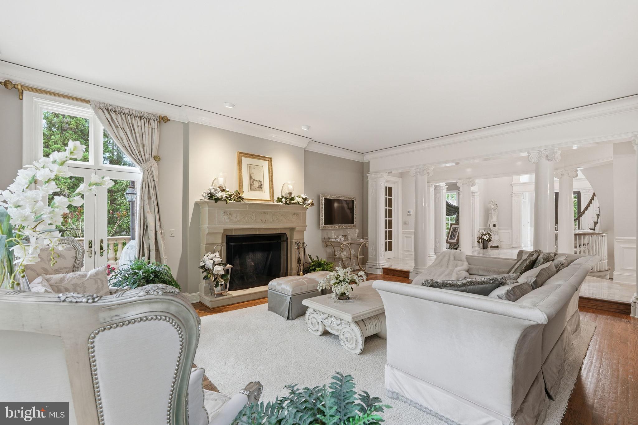1204 DAVISWOOD DRIVE