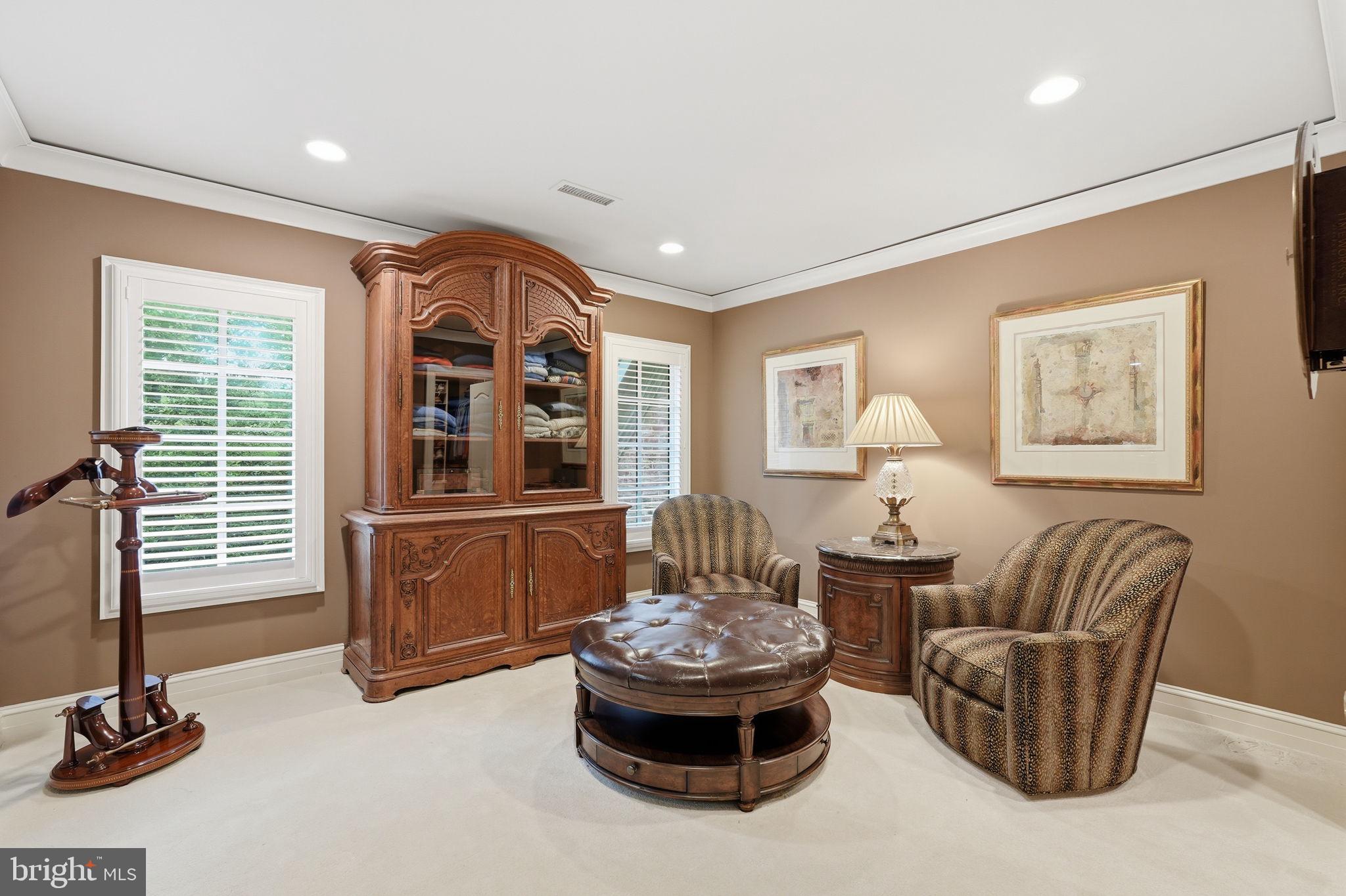 1204 DAVISWOOD DRIVE