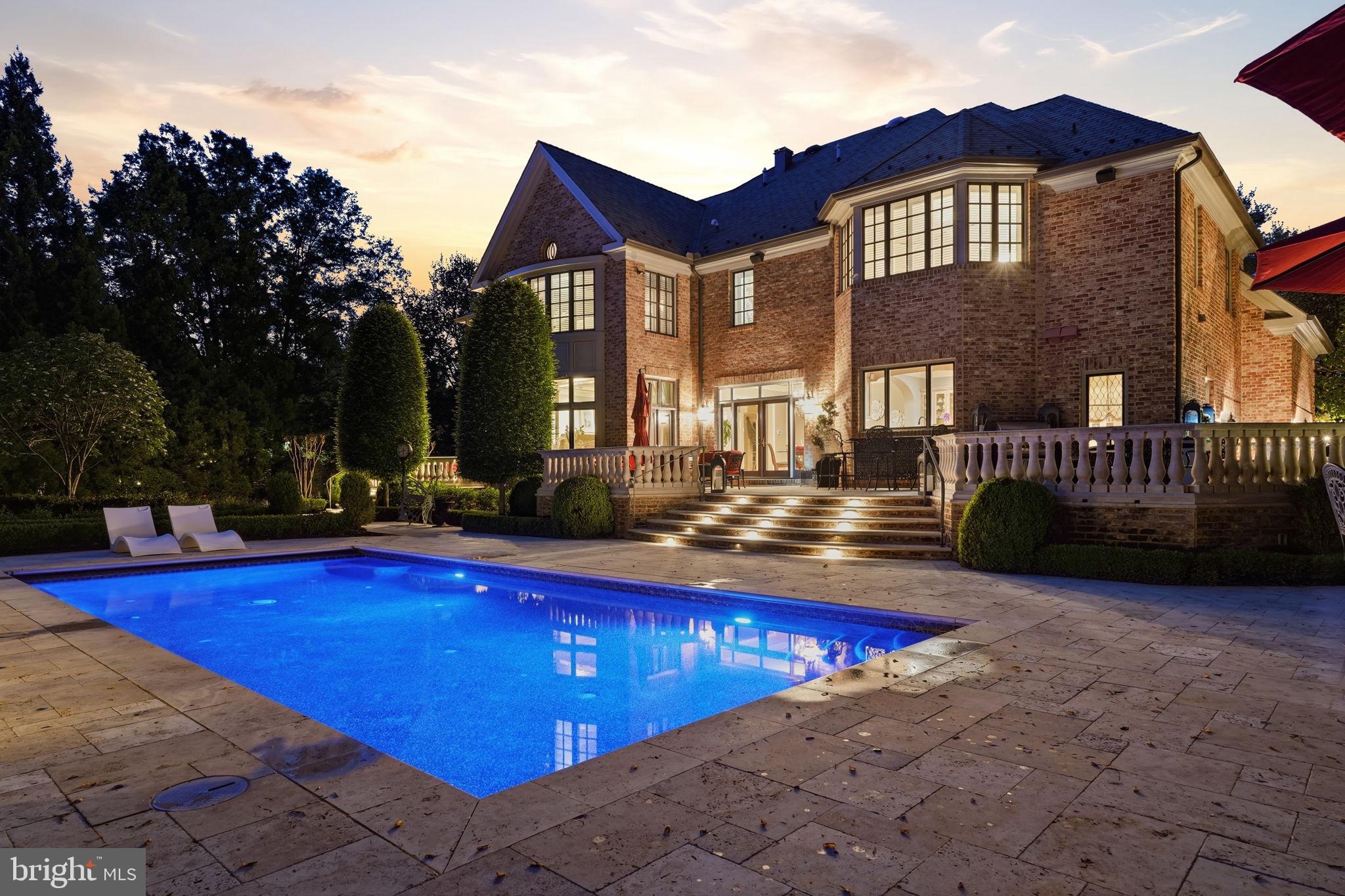 1204 DAVISWOOD DRIVE