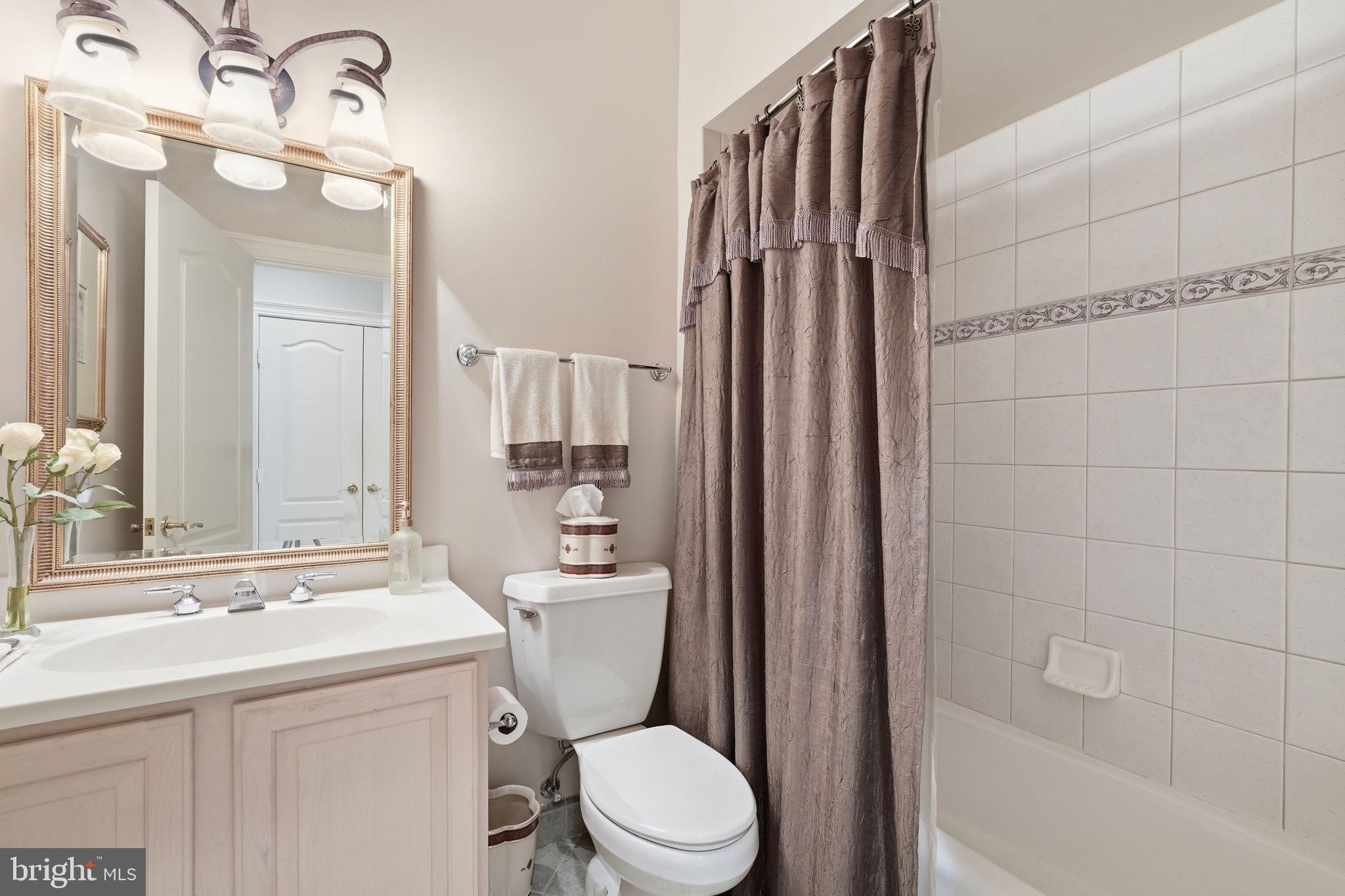 1204 DAVISWOOD DRIVE