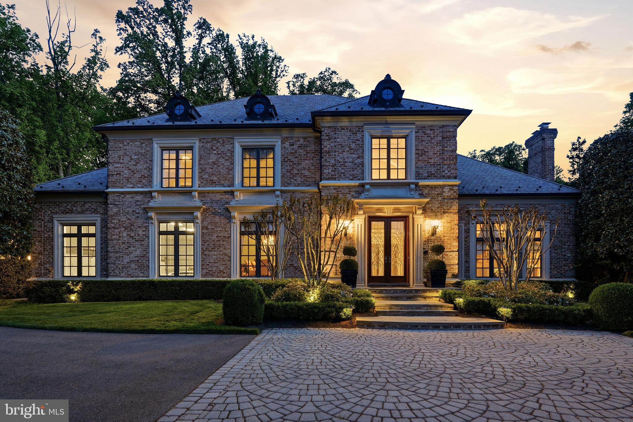1204 DAVISWOOD DRIVE
