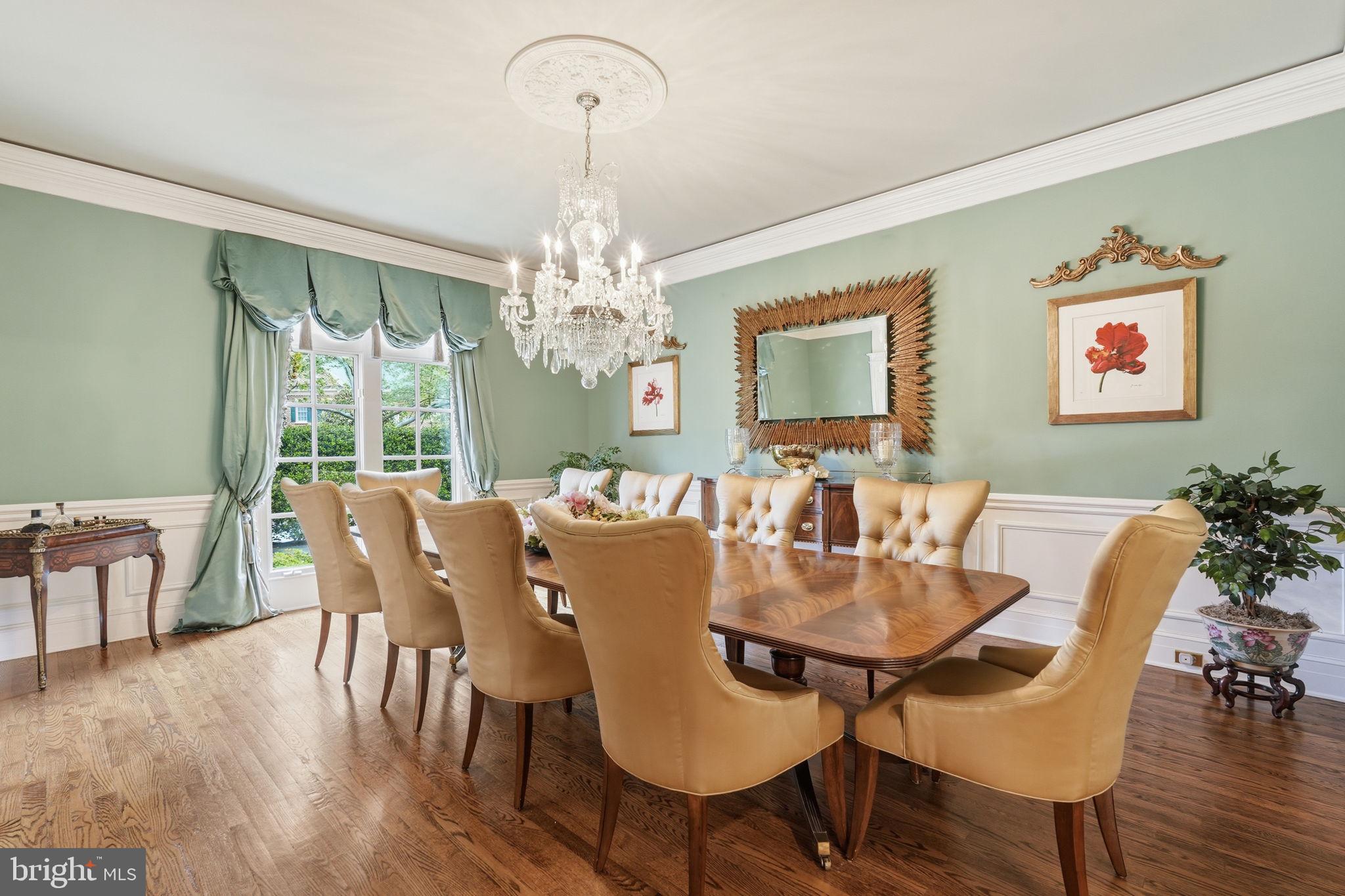 1204 DAVISWOOD DRIVE