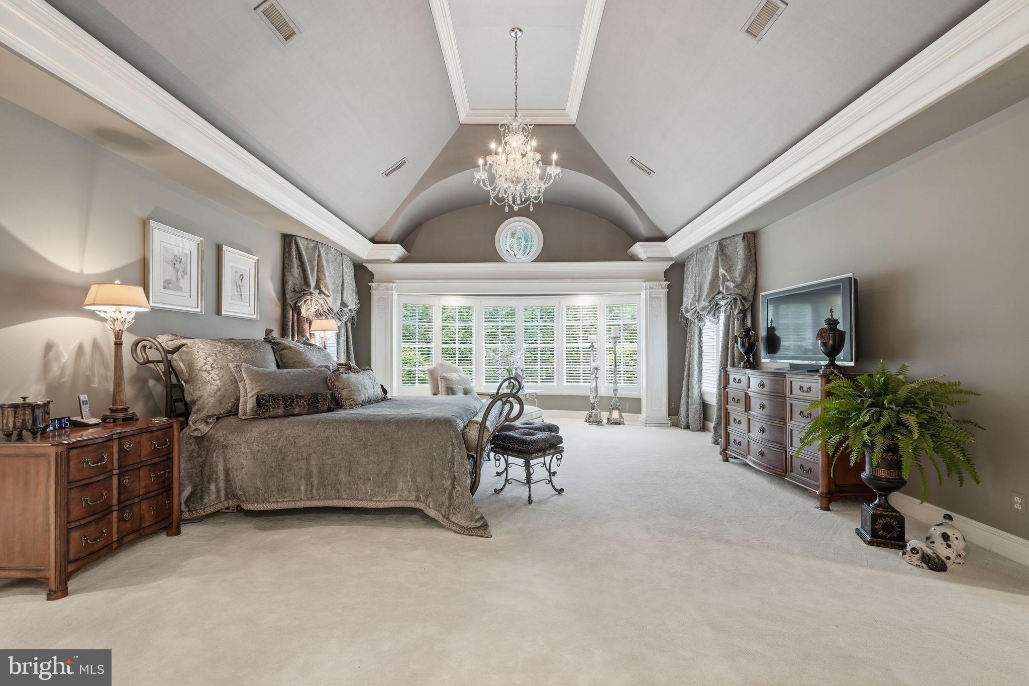 1204 DAVISWOOD DRIVE