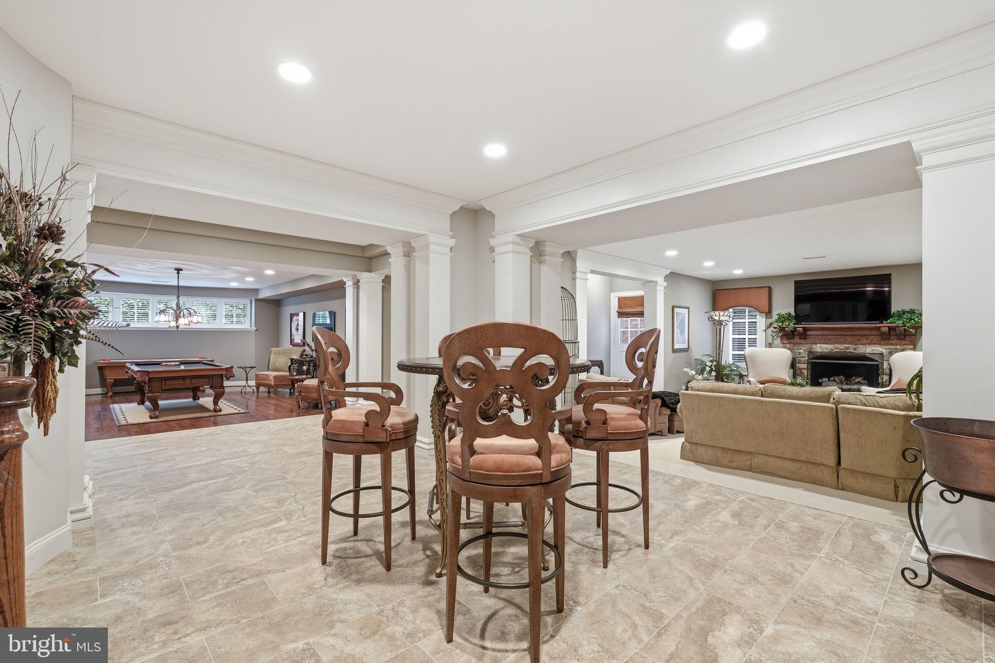 1204 DAVISWOOD DRIVE