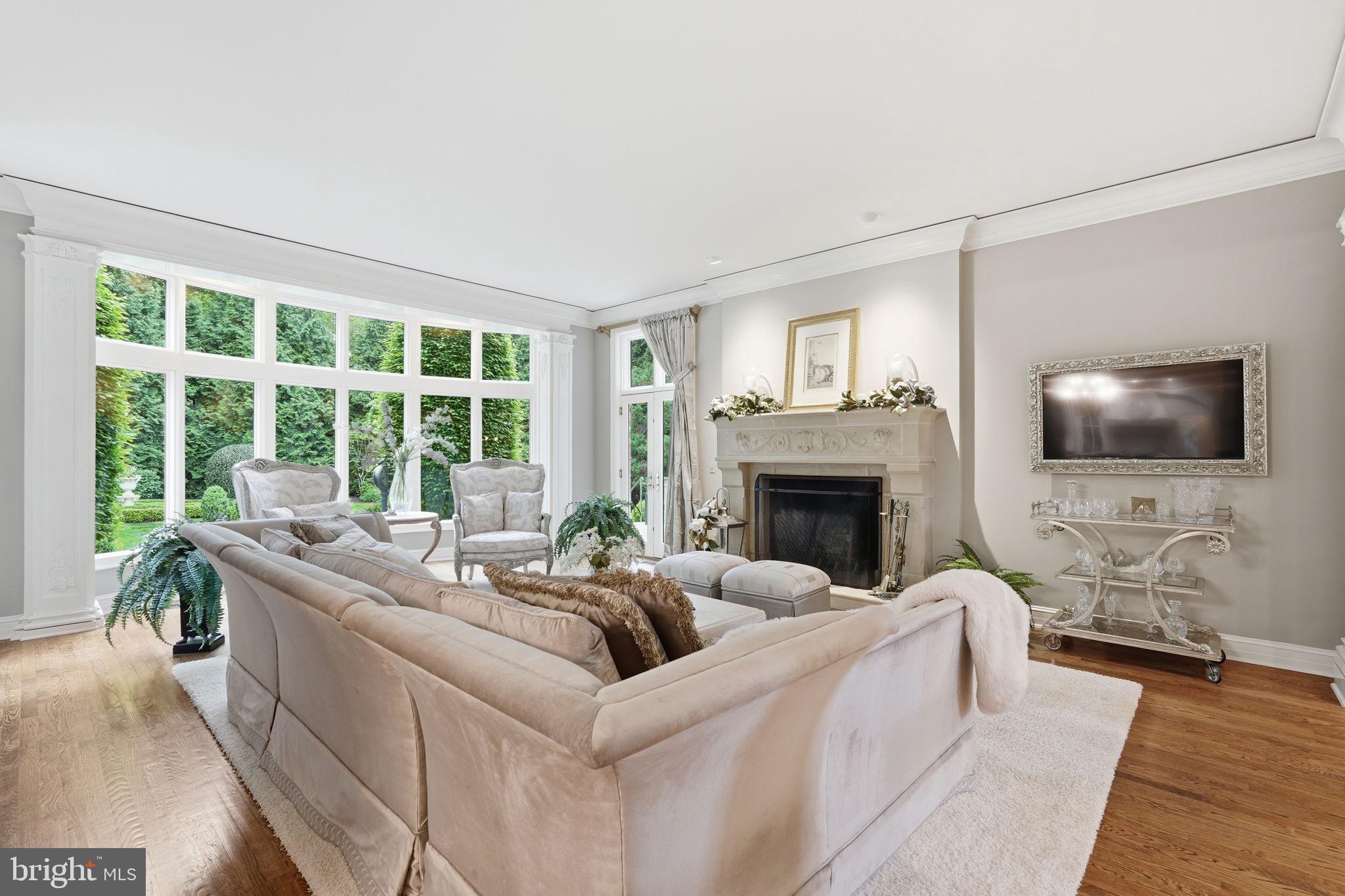 1204 DAVISWOOD DRIVE