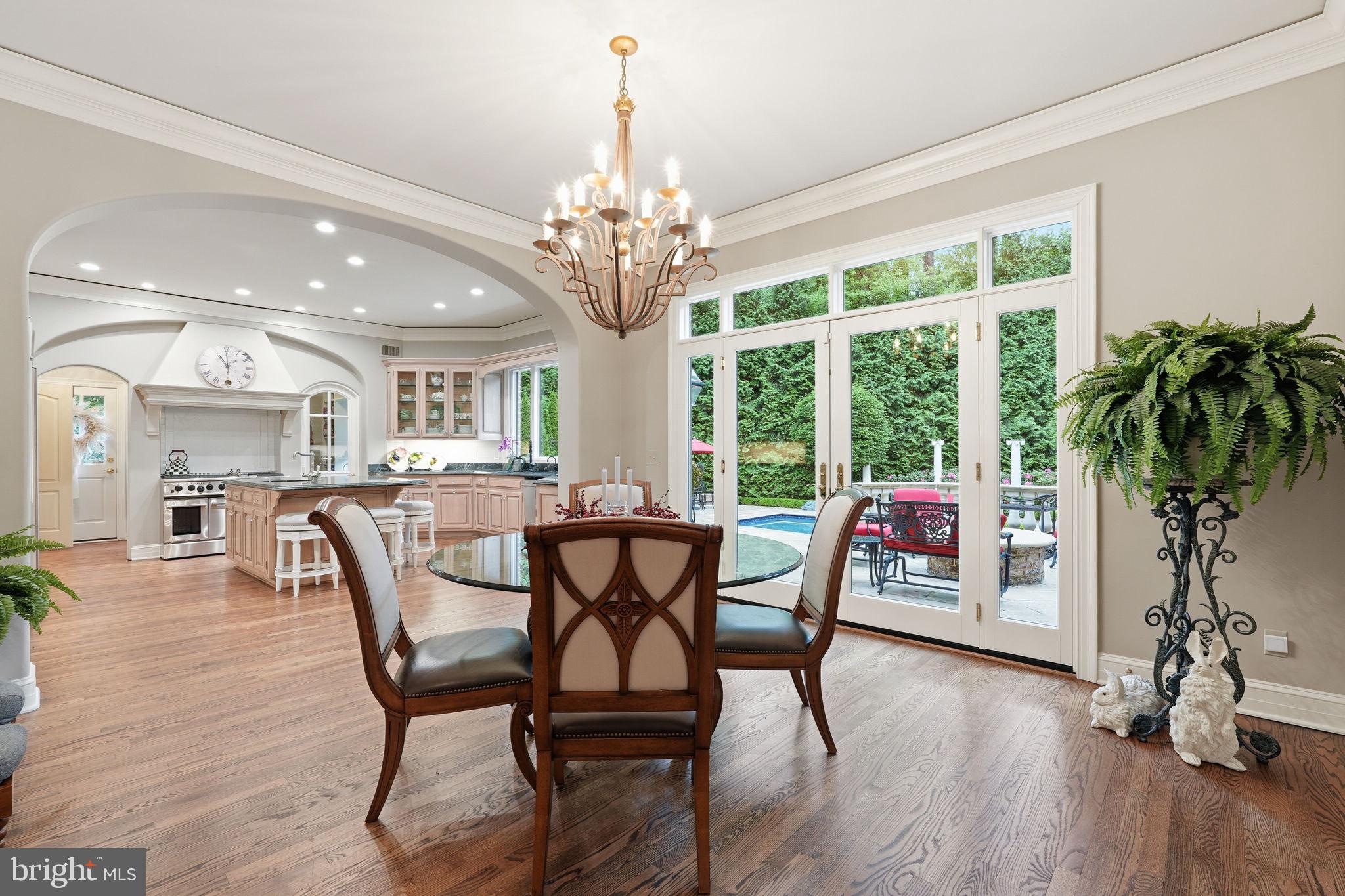 1204 DAVISWOOD DRIVE