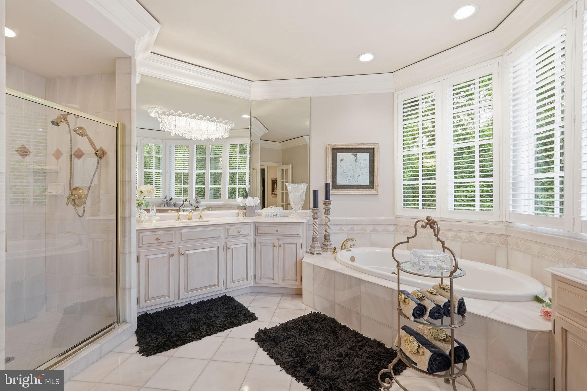1204 DAVISWOOD DRIVE