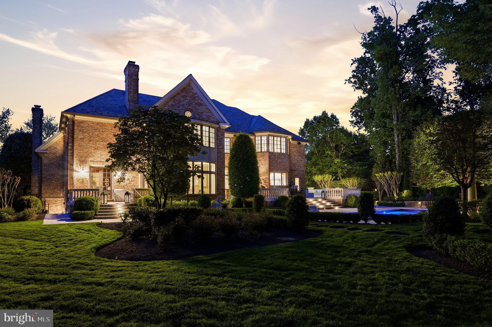 1204 DAVISWOOD DRIVE