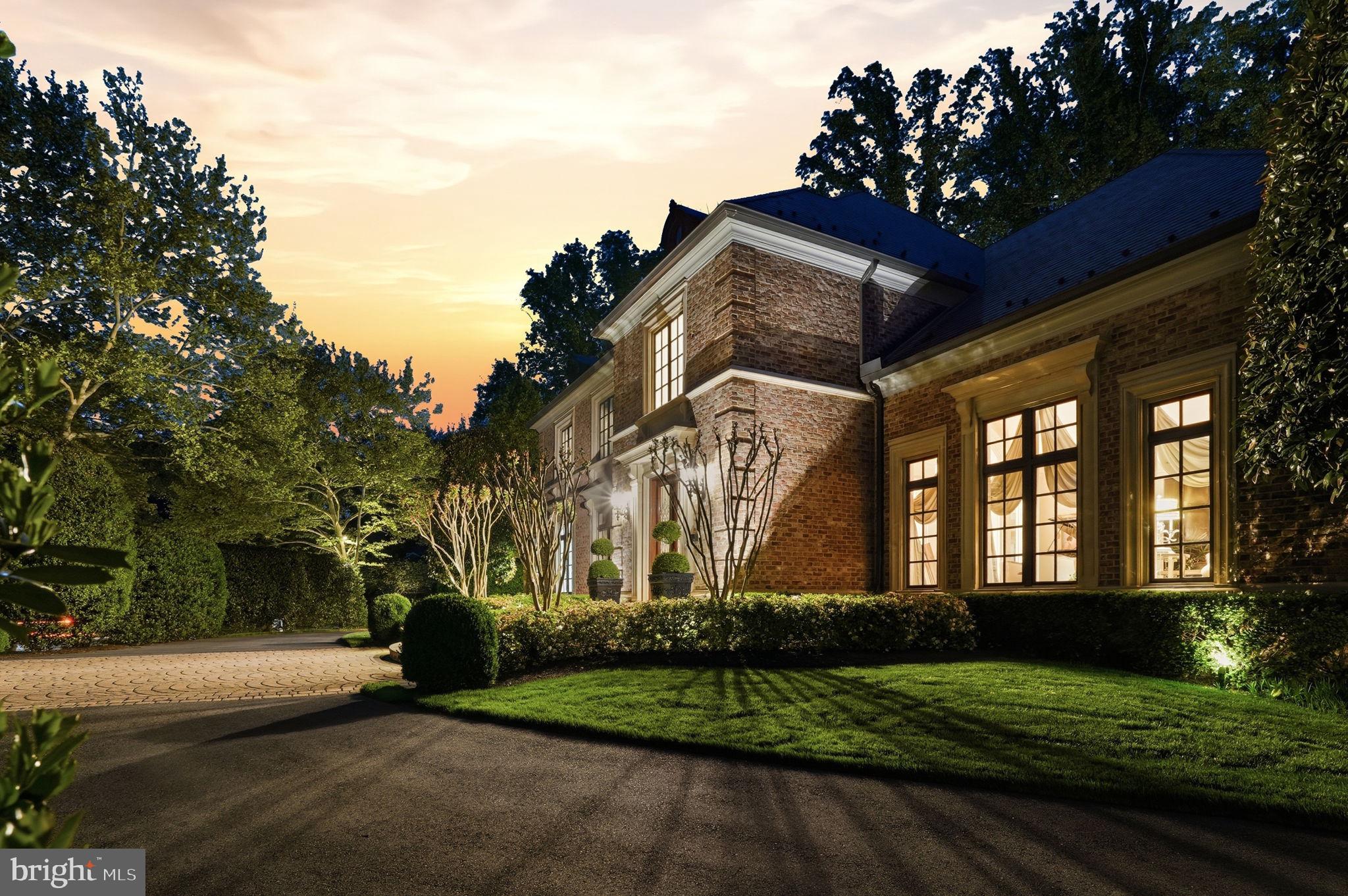 1204 DAVISWOOD DRIVE