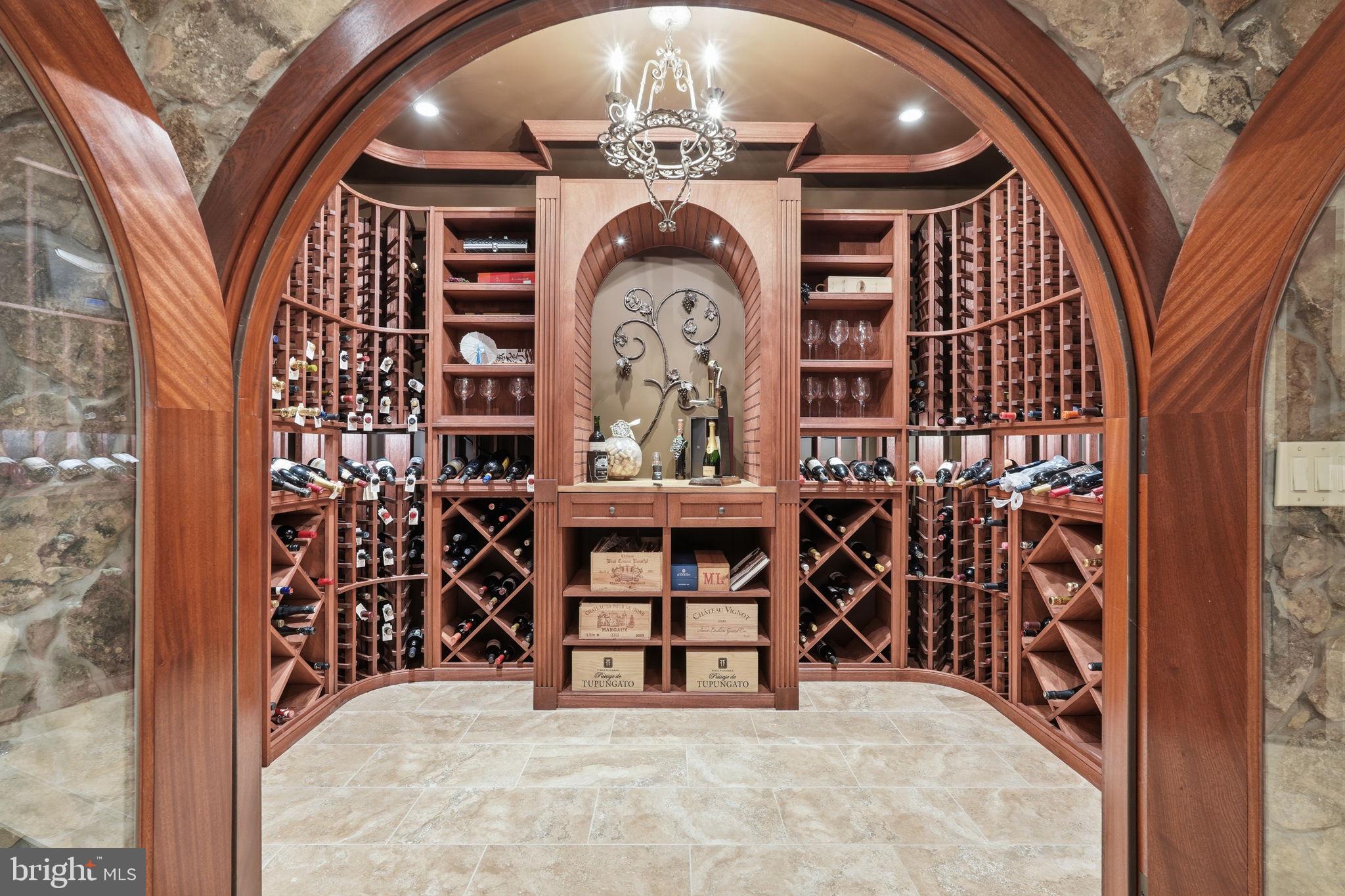 1204 DAVISWOOD DRIVE