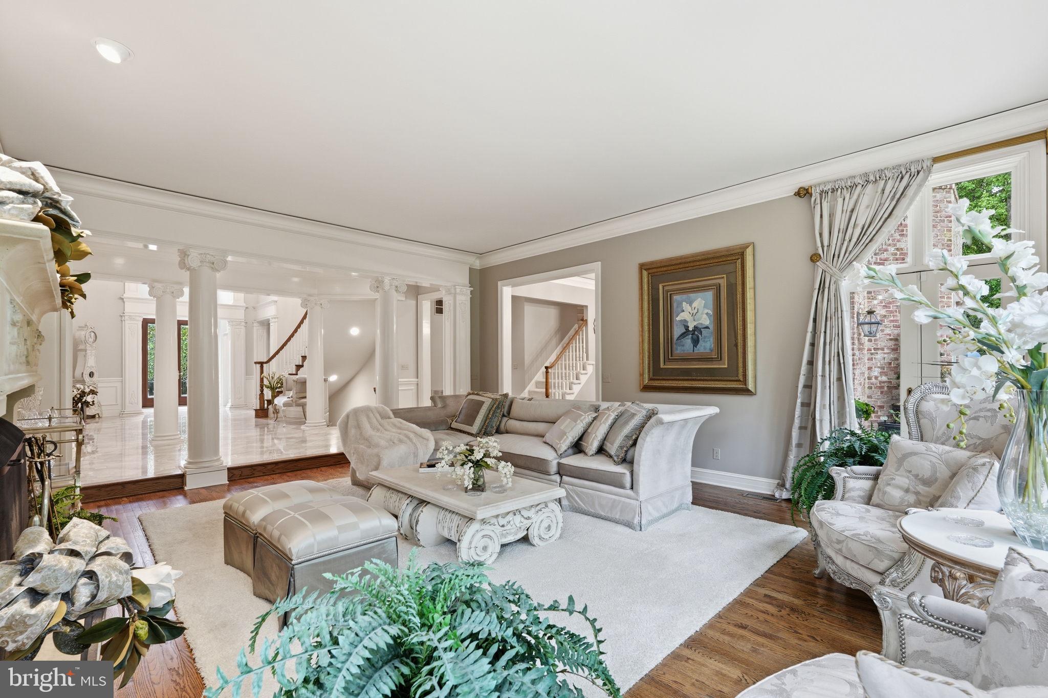 1204 DAVISWOOD DRIVE