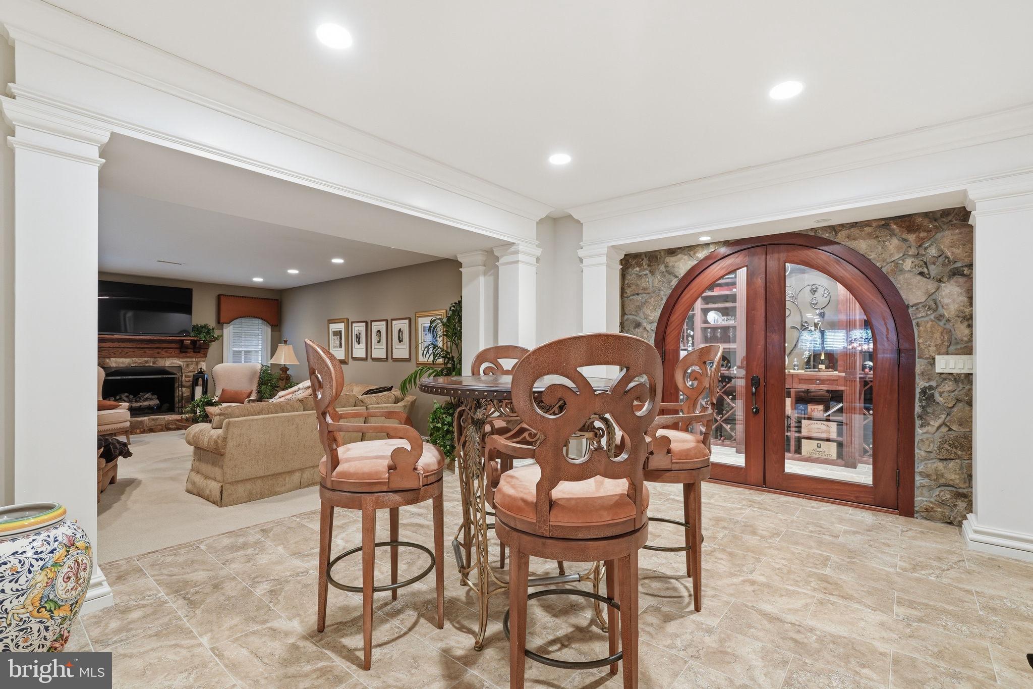 1204 DAVISWOOD DRIVE