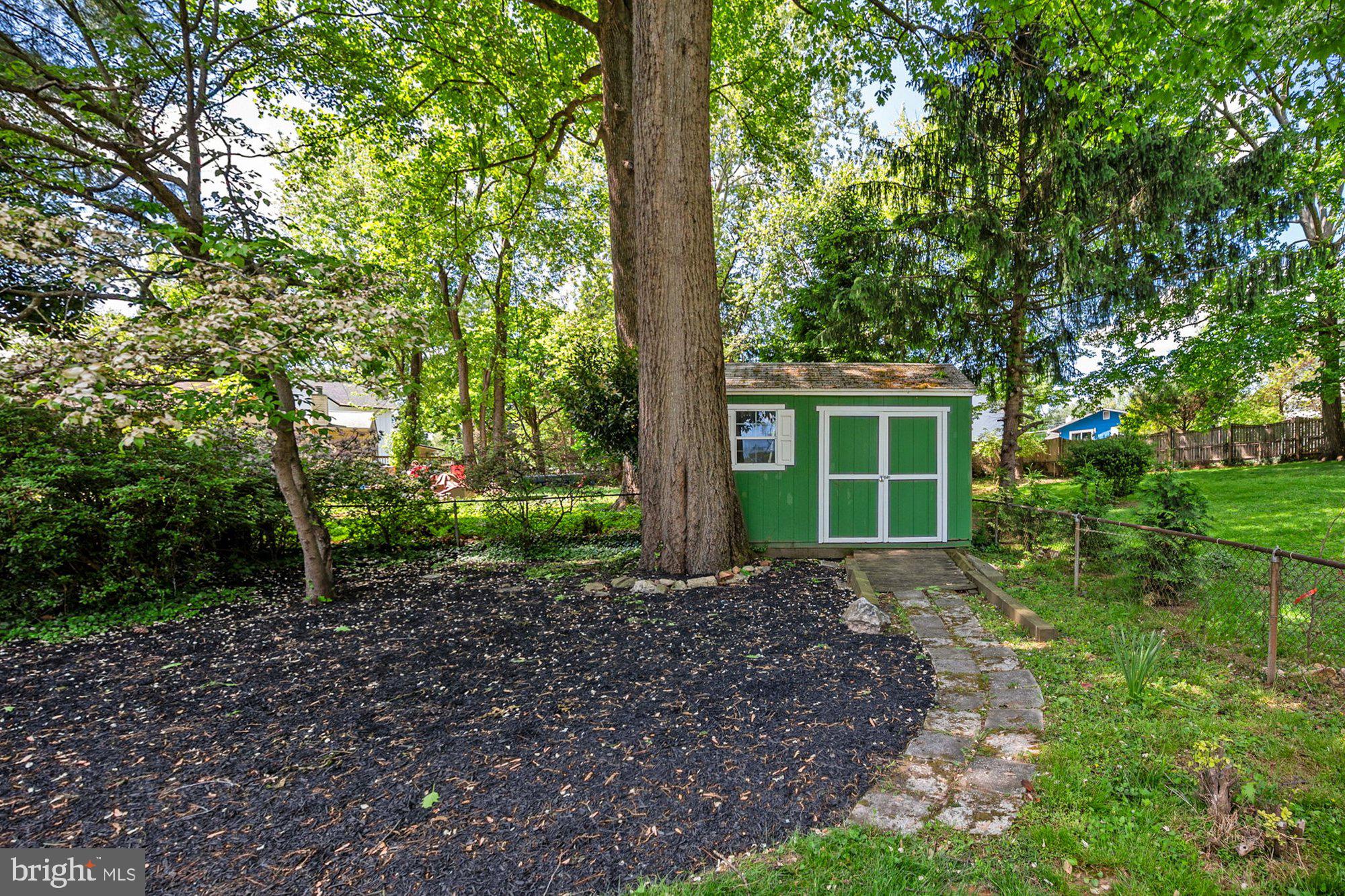 1109 HILLCREST DRIVE SW