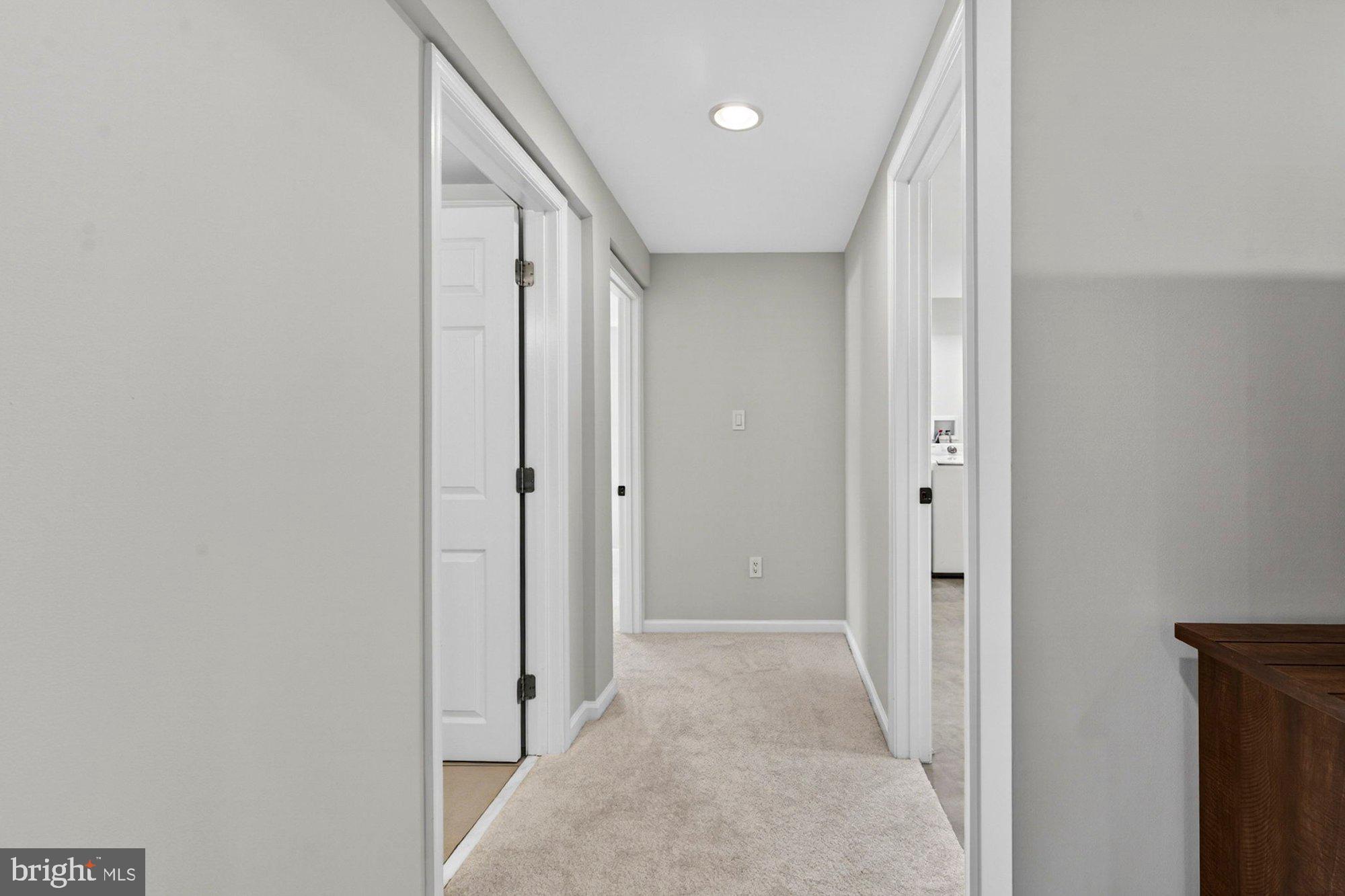 1109 HILLCREST DRIVE SW