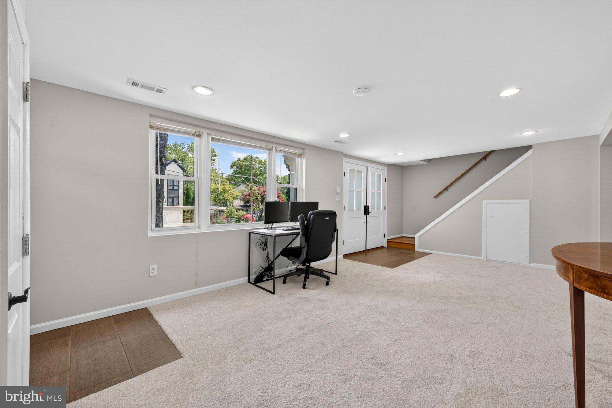 1109 HILLCREST DRIVE SW