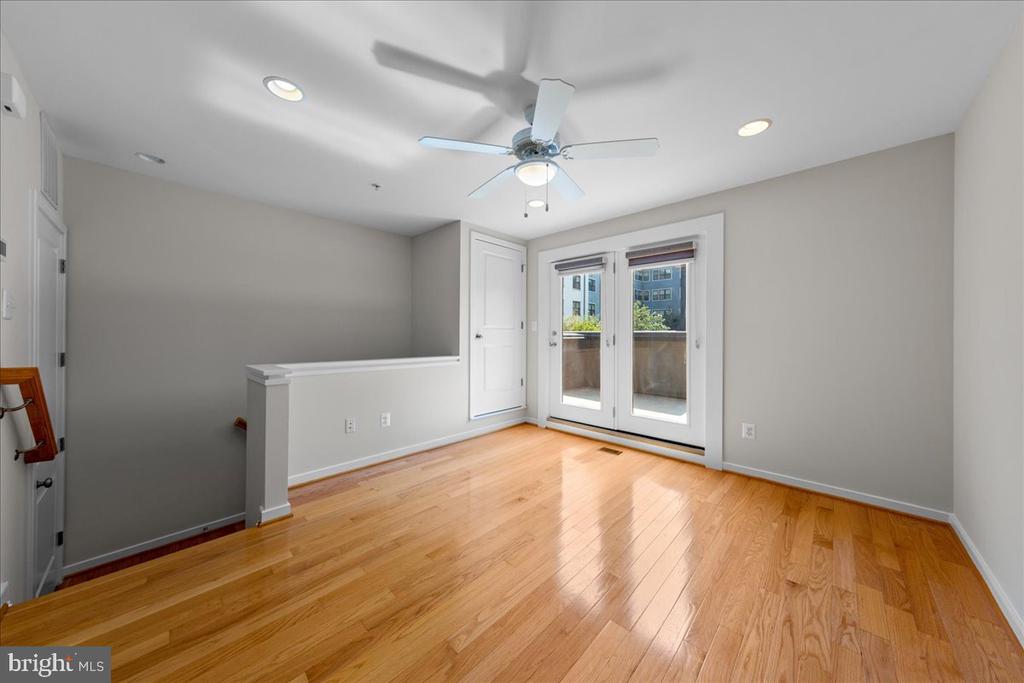 2916 PENNY LANE